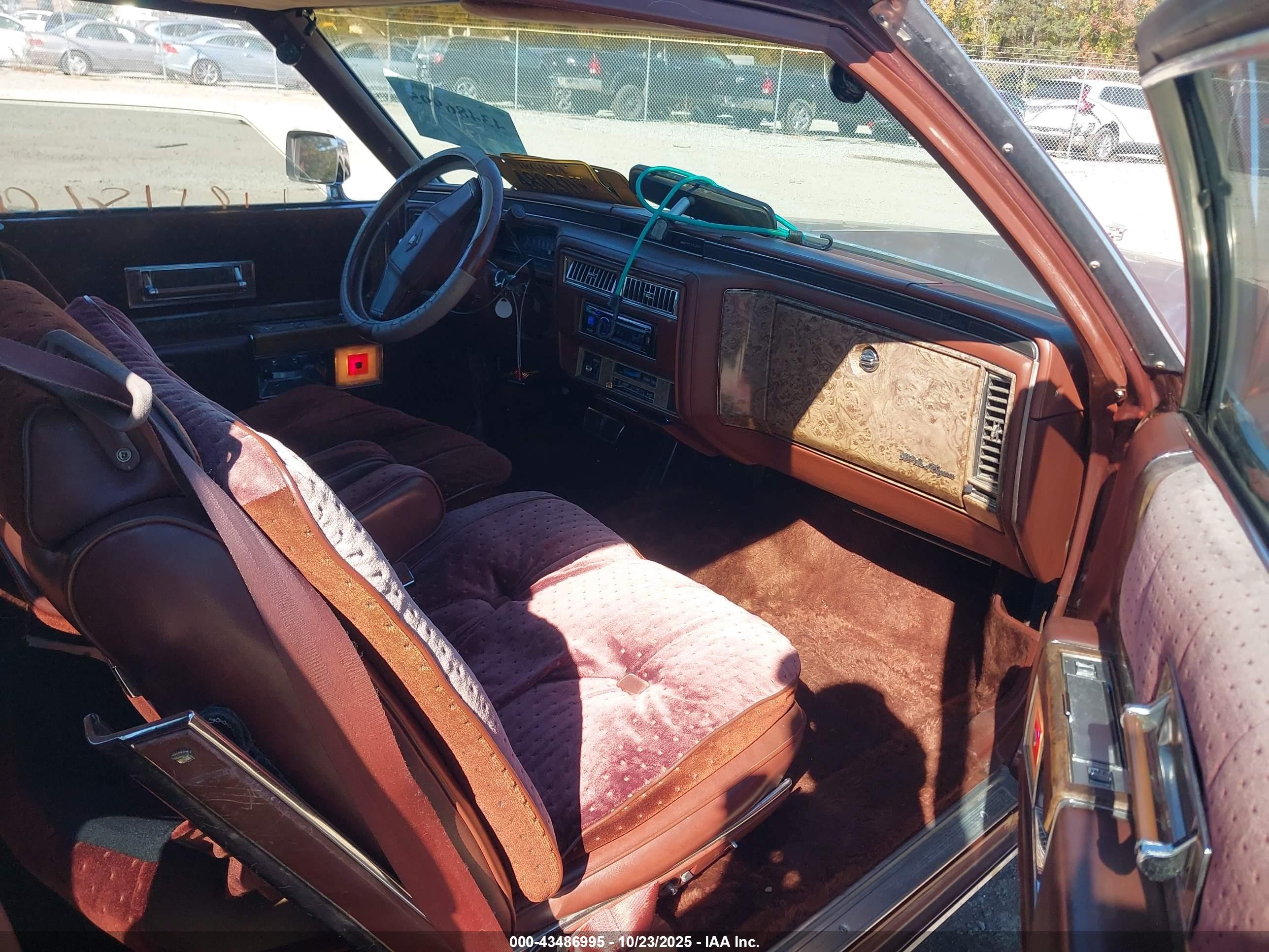 1979 Cadillac Deville   Burgundy vin: 6D47S99285735    
