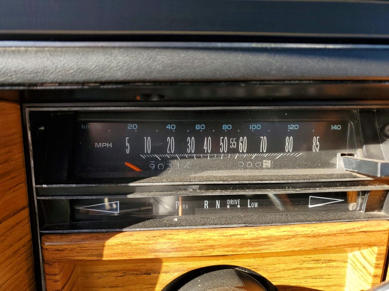 1988 Cadillac Deville Black vin: 6D696A9172142