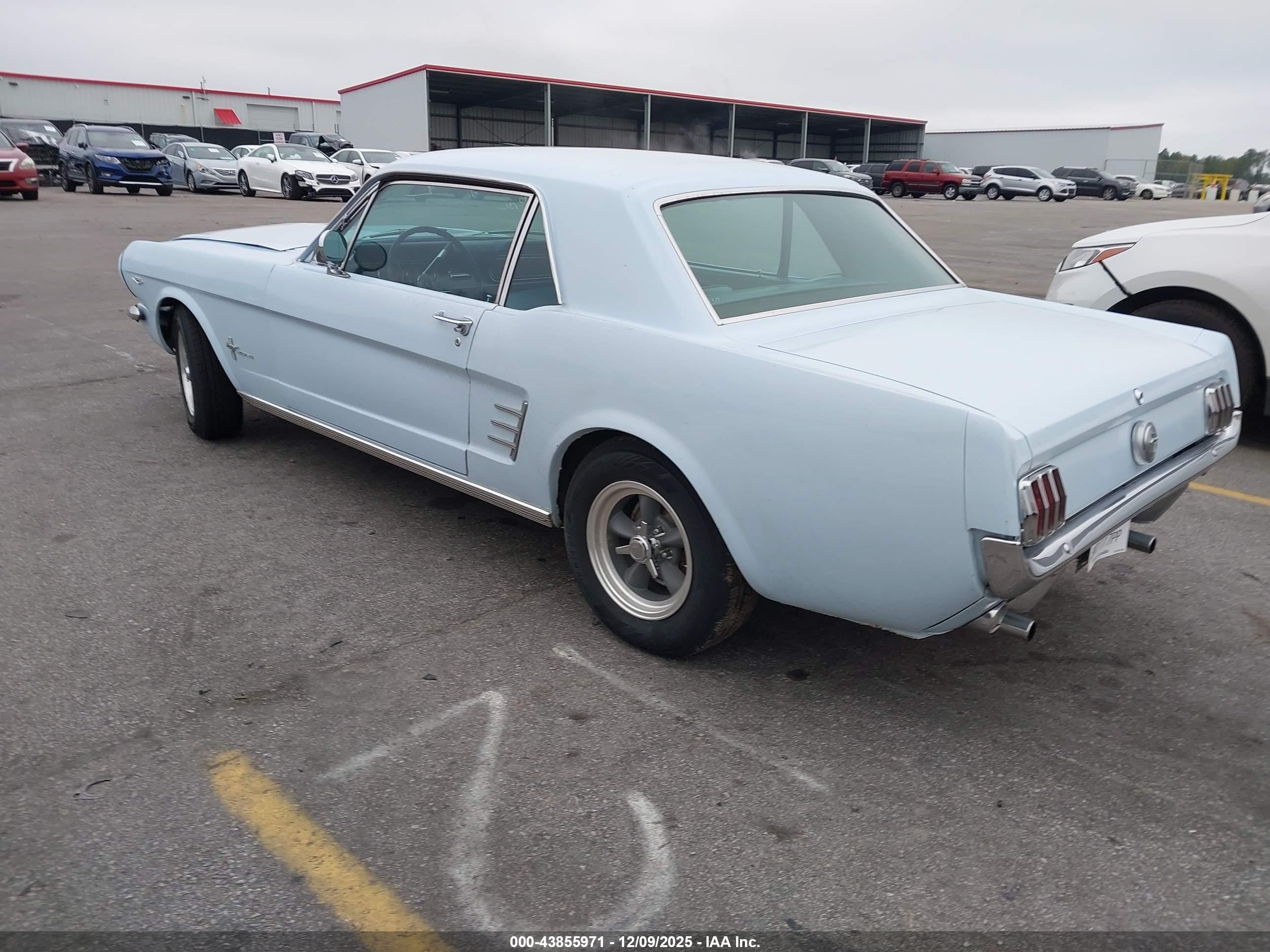1966 Ford Mustang   Синий vin: 6F07C188367      