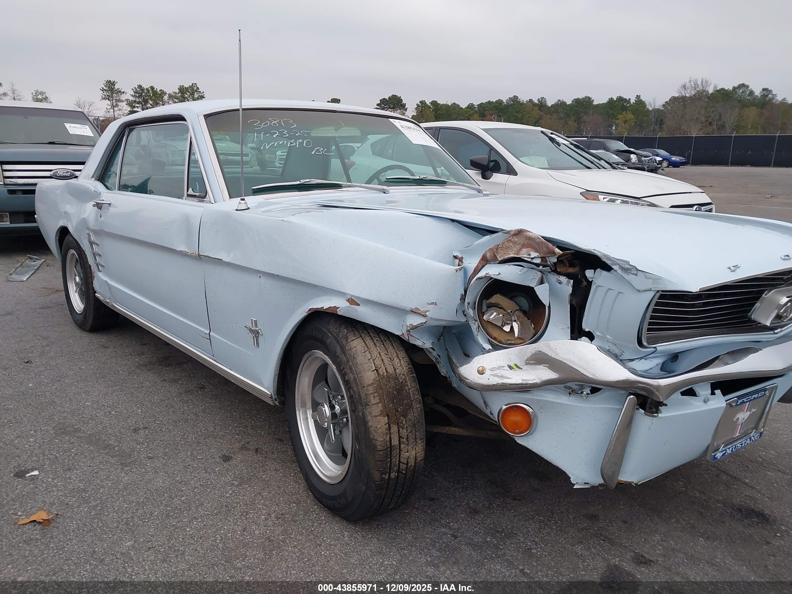 1966 Ford Mustang   Синий vin: 6F07C188367      
