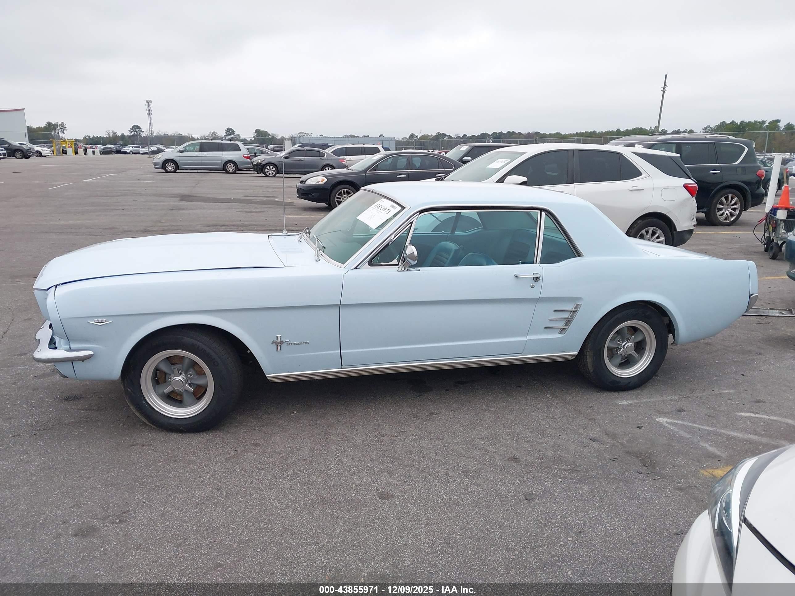 1966 Ford Mustang   Синий vin: 6F07C188367      