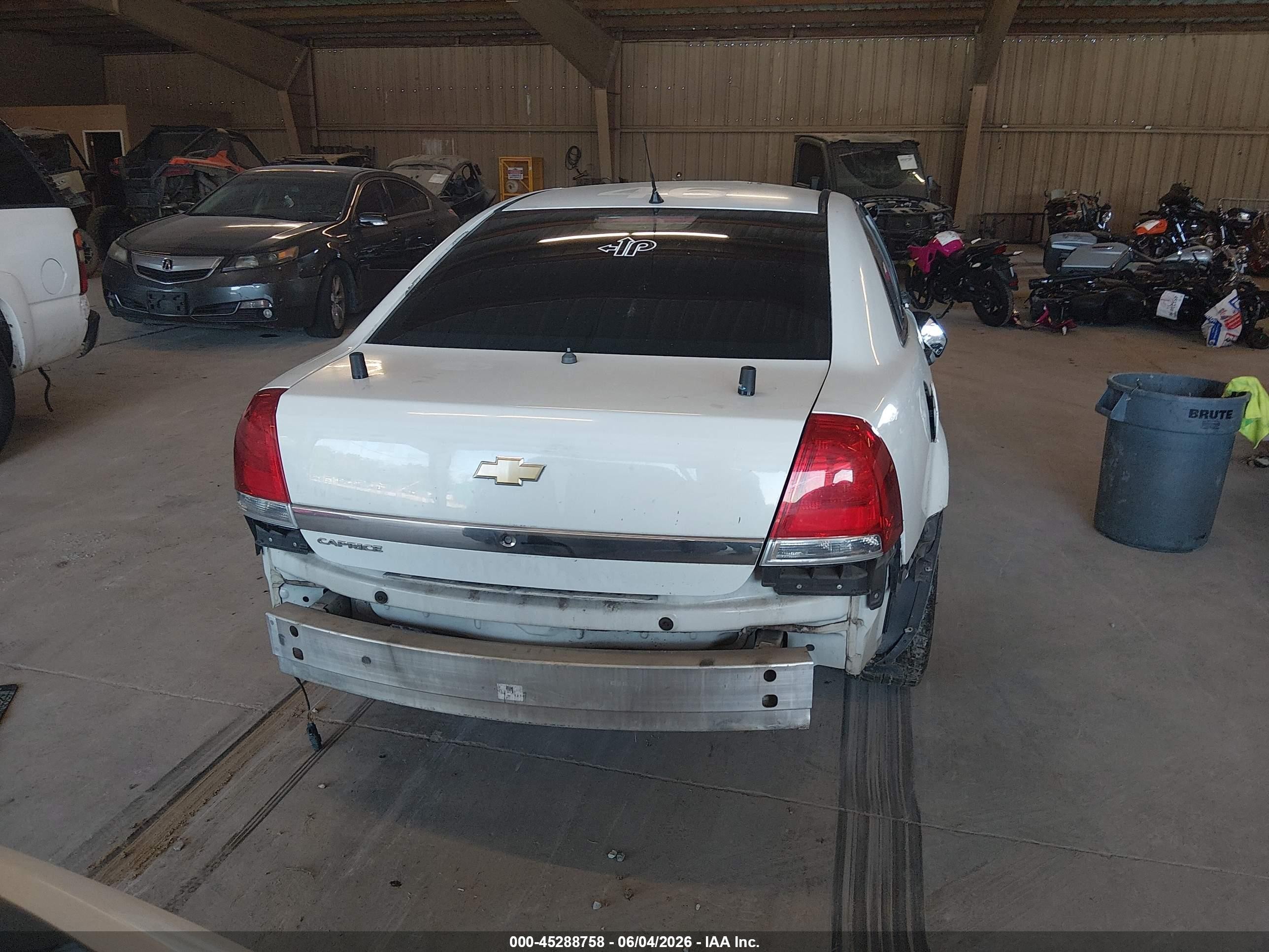 2013 Chevrolet Caprice Police White vin: 6G1MK5R20DL829325