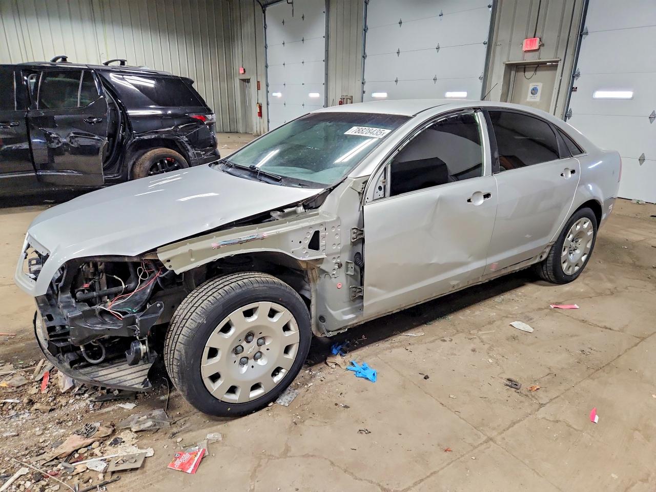 2013 Chevrolet Caprice Police Silver vin: 6G1MK5R25DL809197
