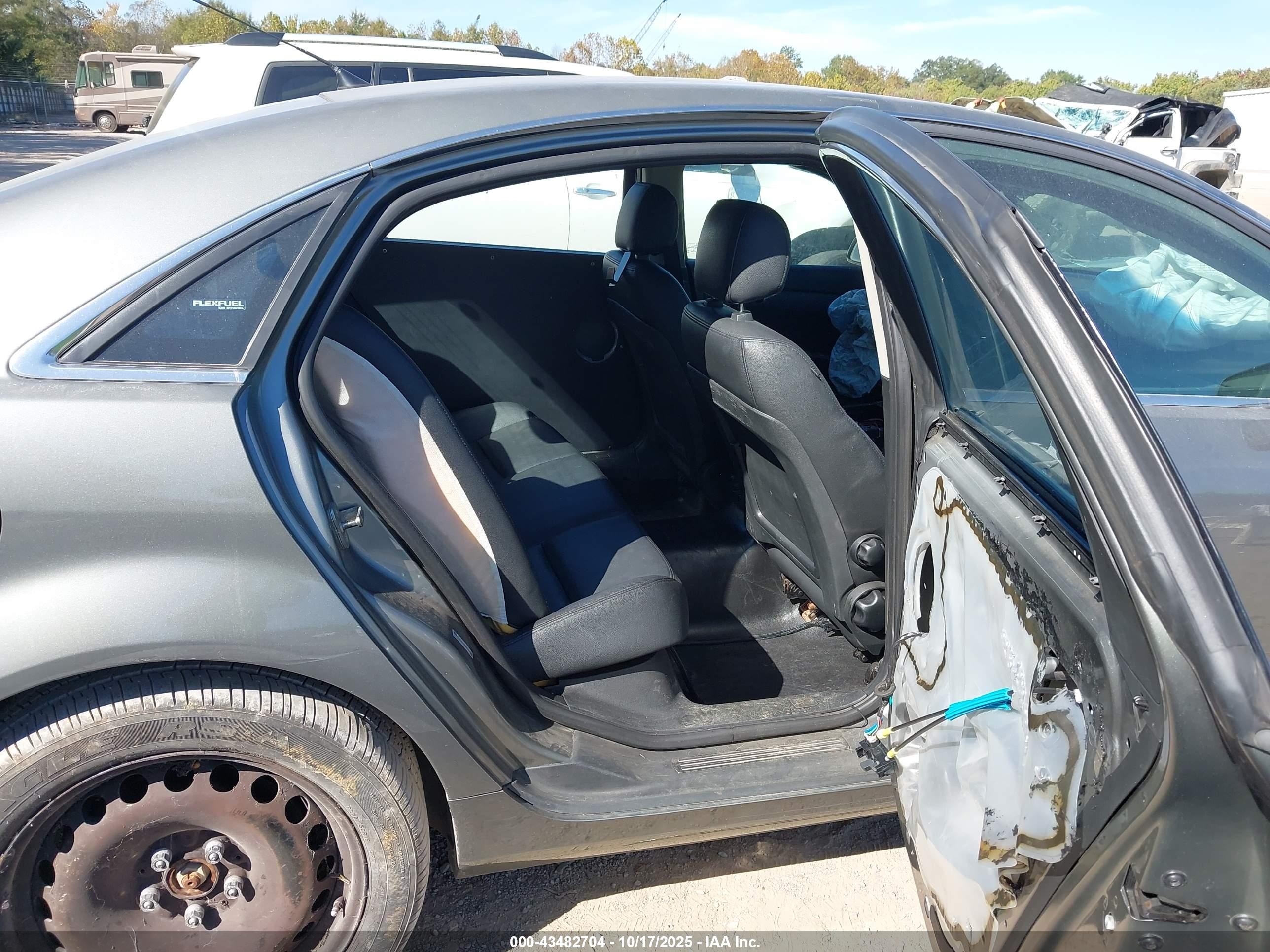 2013 Chevrolet Caprice Police Gray vin: 6G1MK5U23DL807679