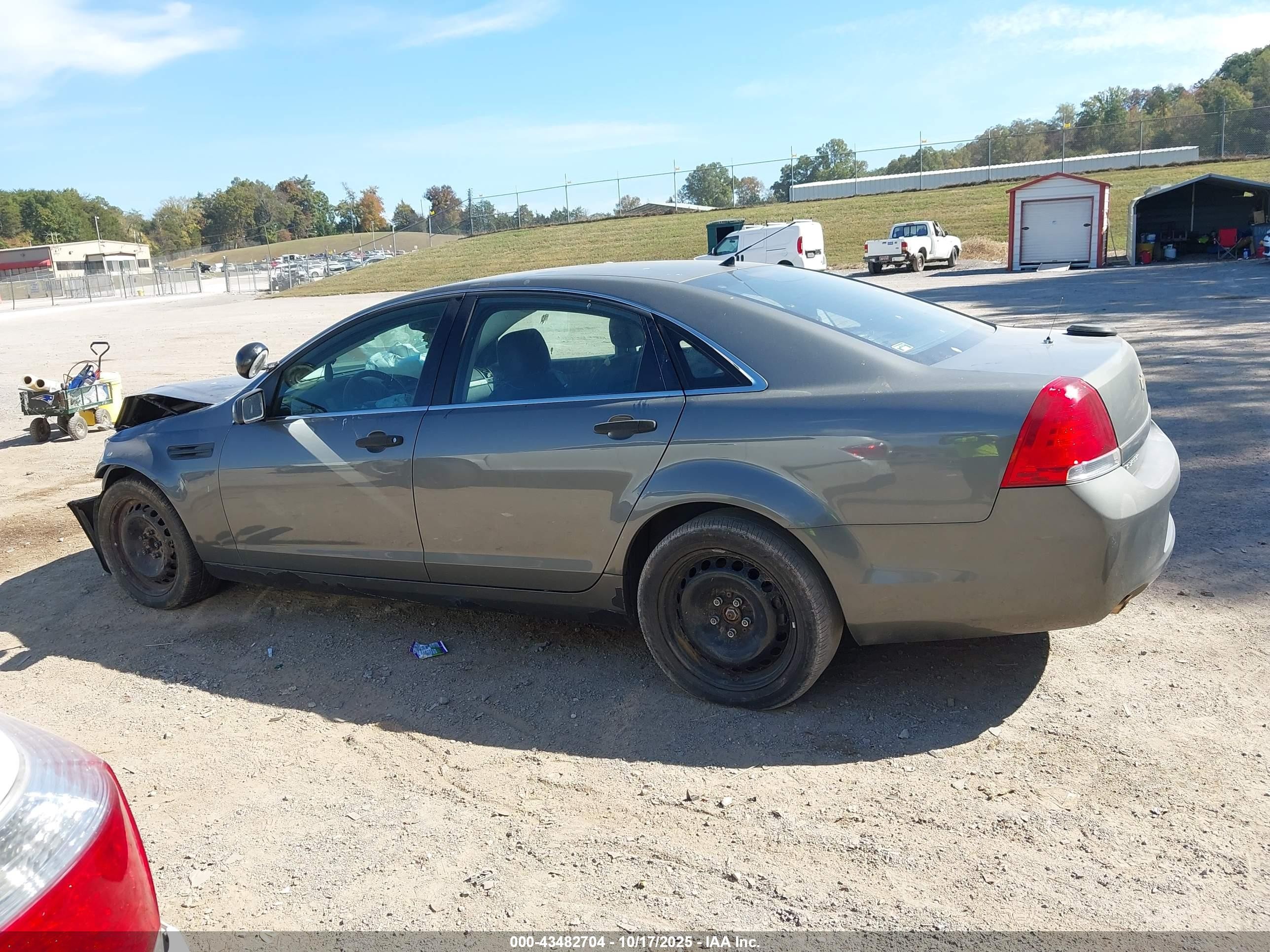 2013 Chevrolet Caprice Police Gray vin: 6G1MK5U23DL807679