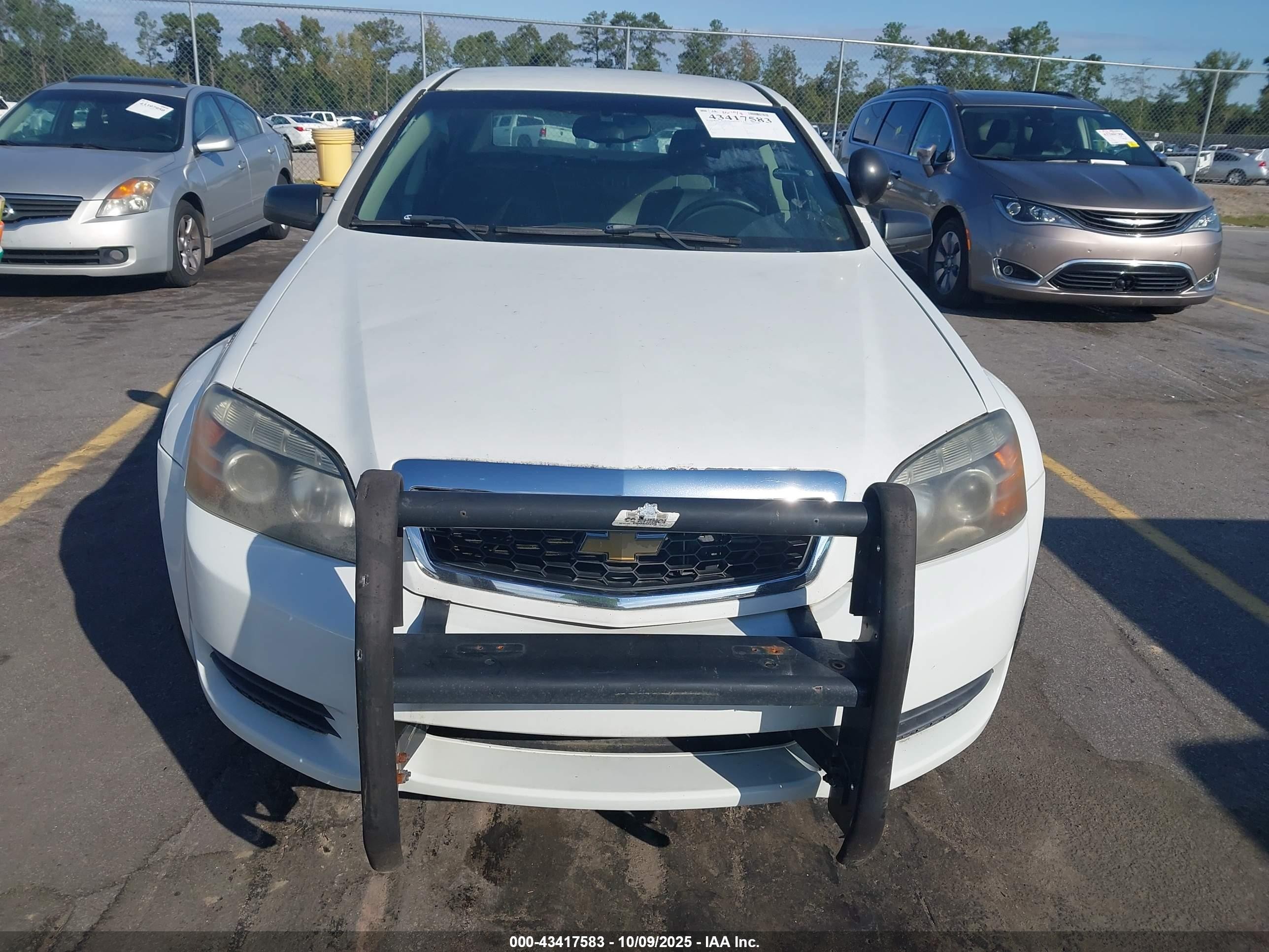 2013 Chevrolet Caprice Police White vin: 6G1MK5U26DL820460