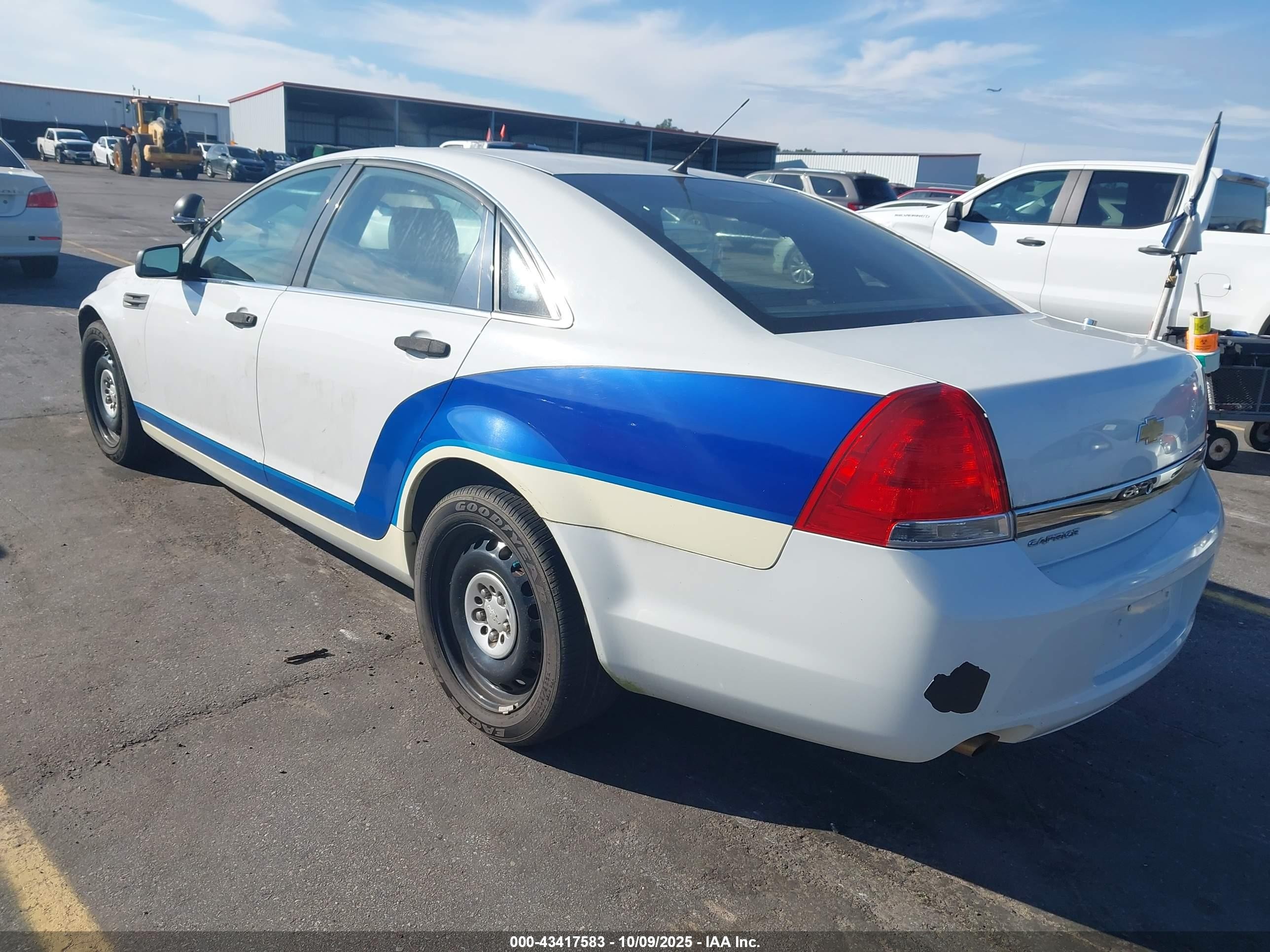 2013 Chevrolet Caprice Police White vin: 6G1MK5U26DL820460