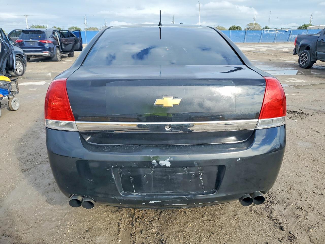 2013 Chevrolet Caprice Police Черный vin: 6G1MK5U28DL829726