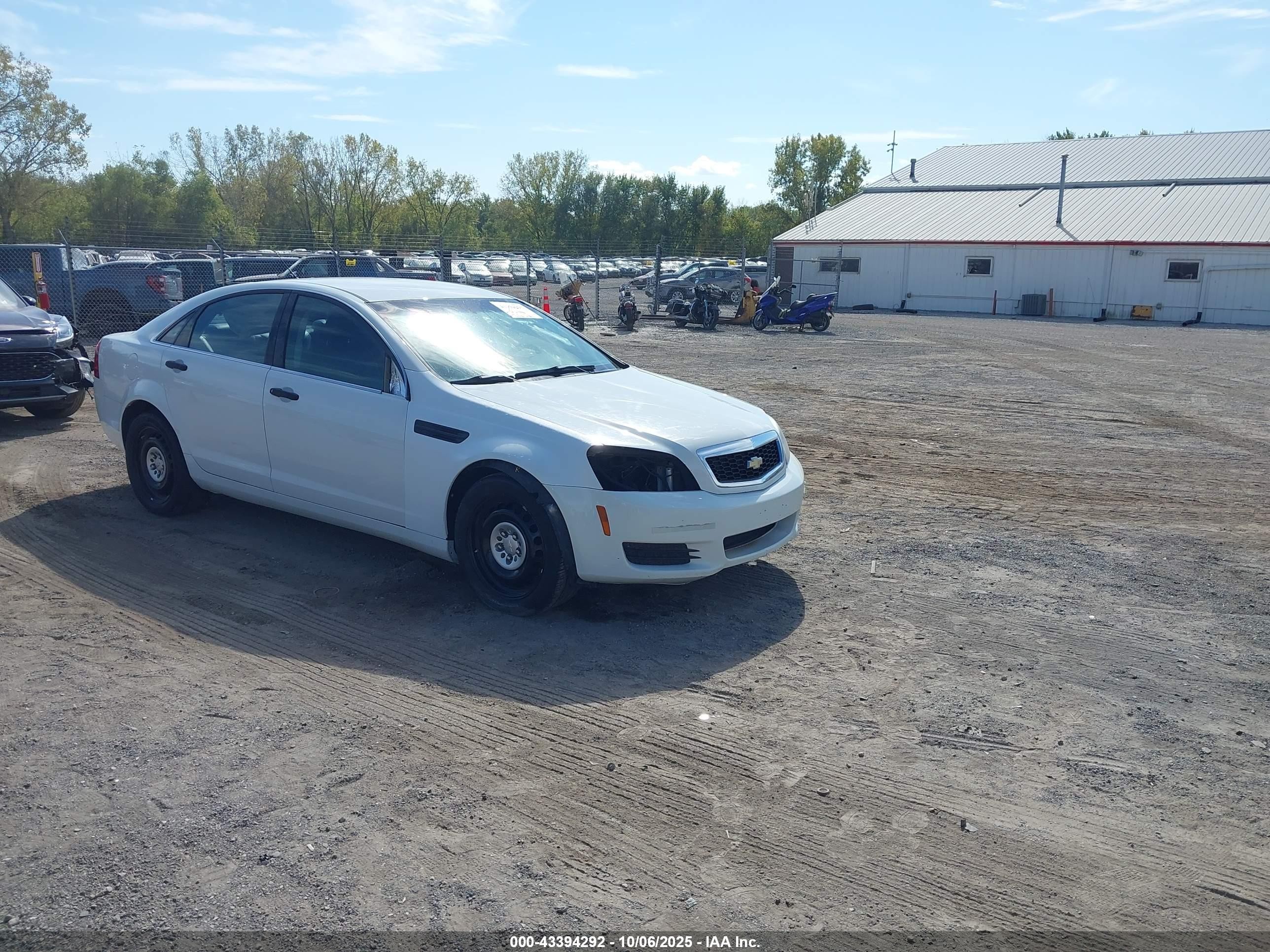 2013 Chevrolet Caprice Police White vin: 6G1MK5U2XDL828786