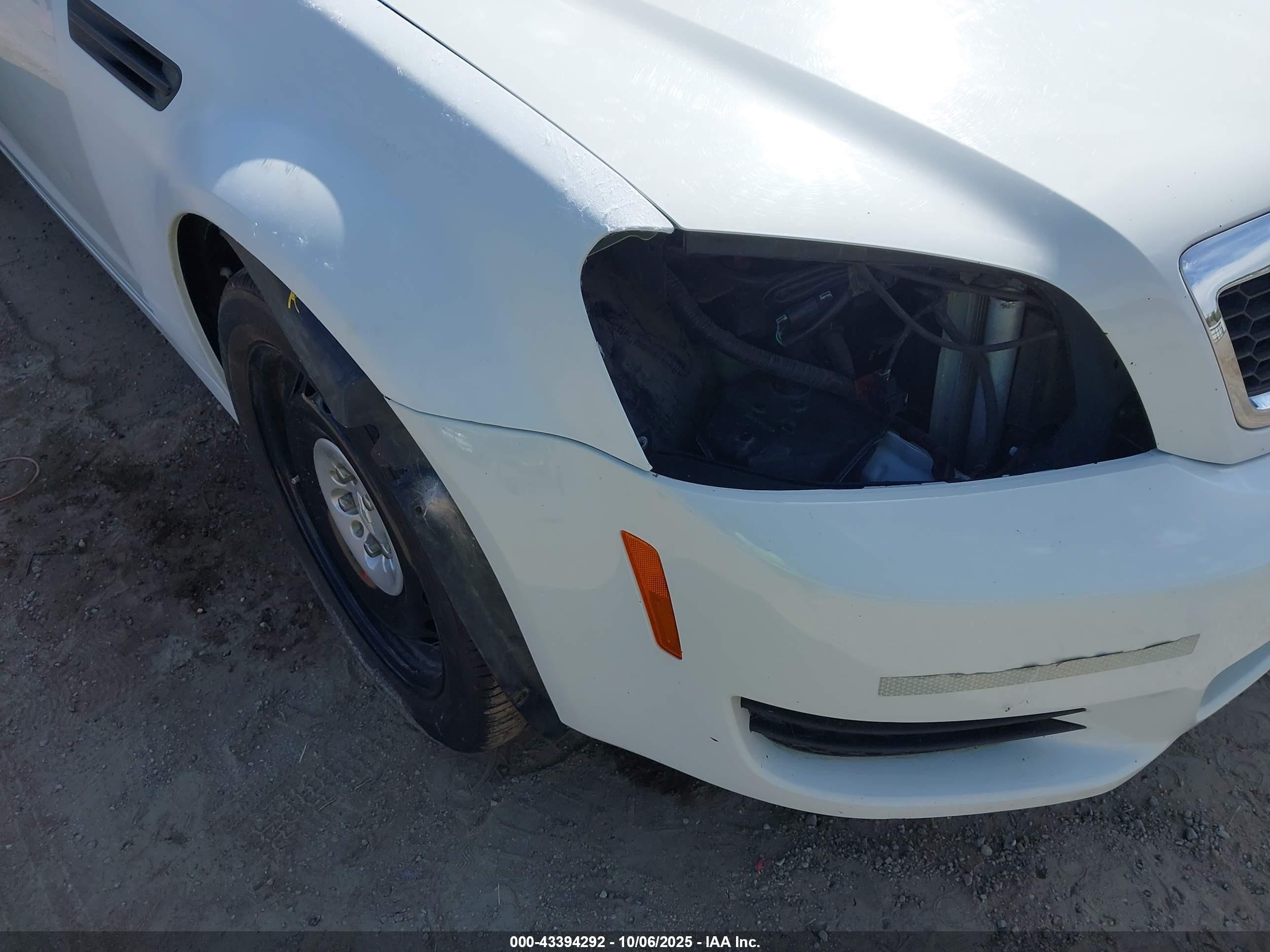 2013 Chevrolet Caprice Police White vin: 6G1MK5U2XDL828786