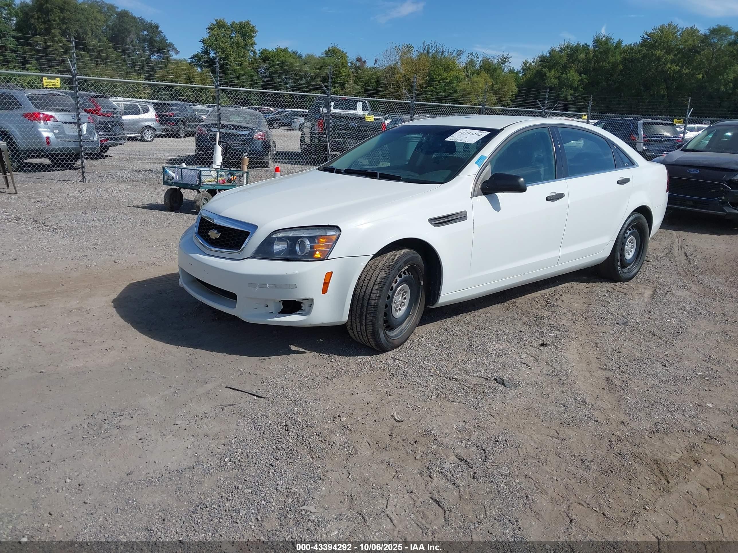 2013 Chevrolet Caprice Police White vin: 6G1MK5U2XDL828786