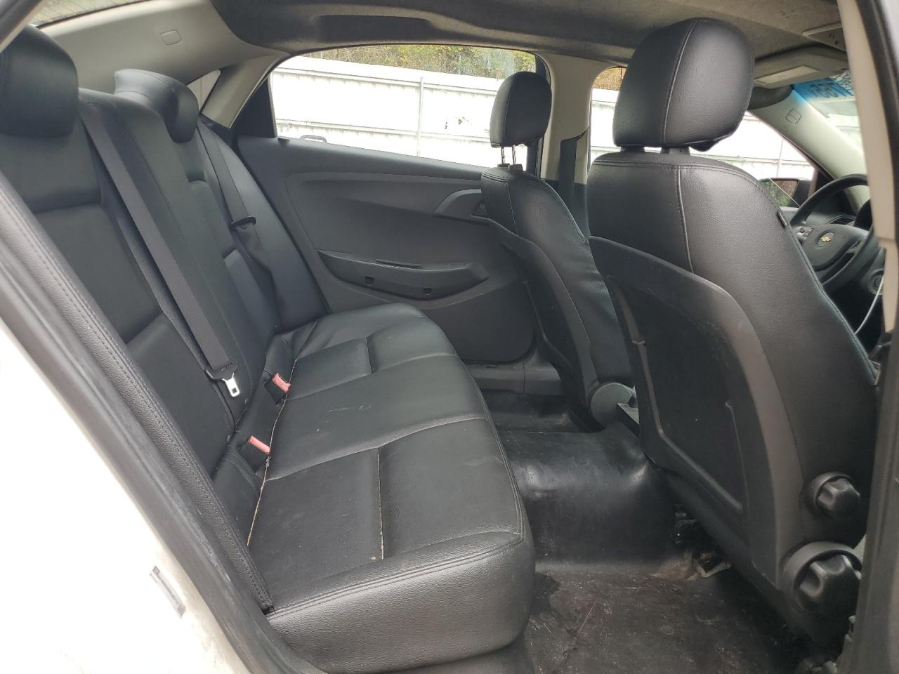 2013 Chevrolet Caprice Police White vin: 6G1MK5U33DL827147