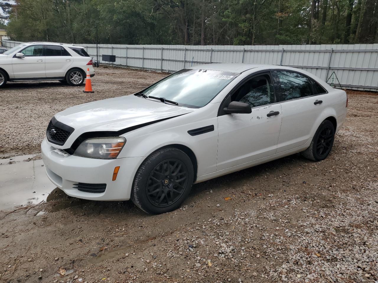 2013 Chevrolet Caprice Police White vin: 6G1MK5U33DL827147