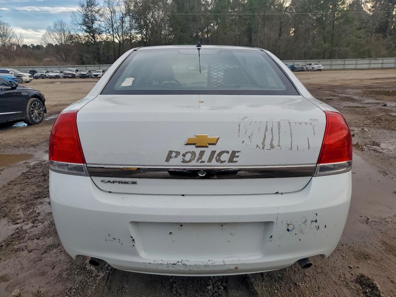 2012 Chevrolet Caprice Police White vin: 6G1MK5U37CL660239