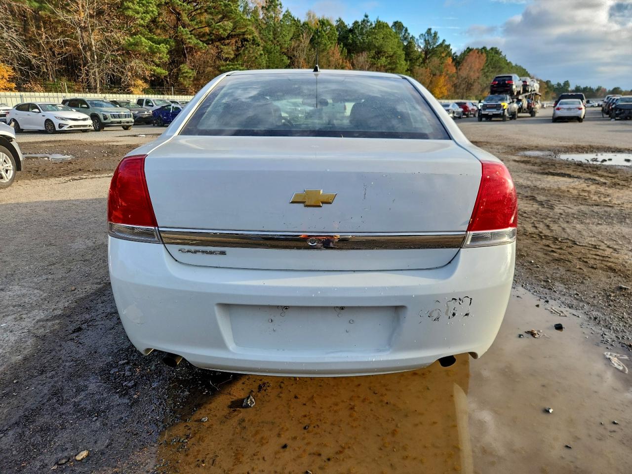 2012 Chevrolet Caprice Police White vin: 6G1MK5U38CL658564