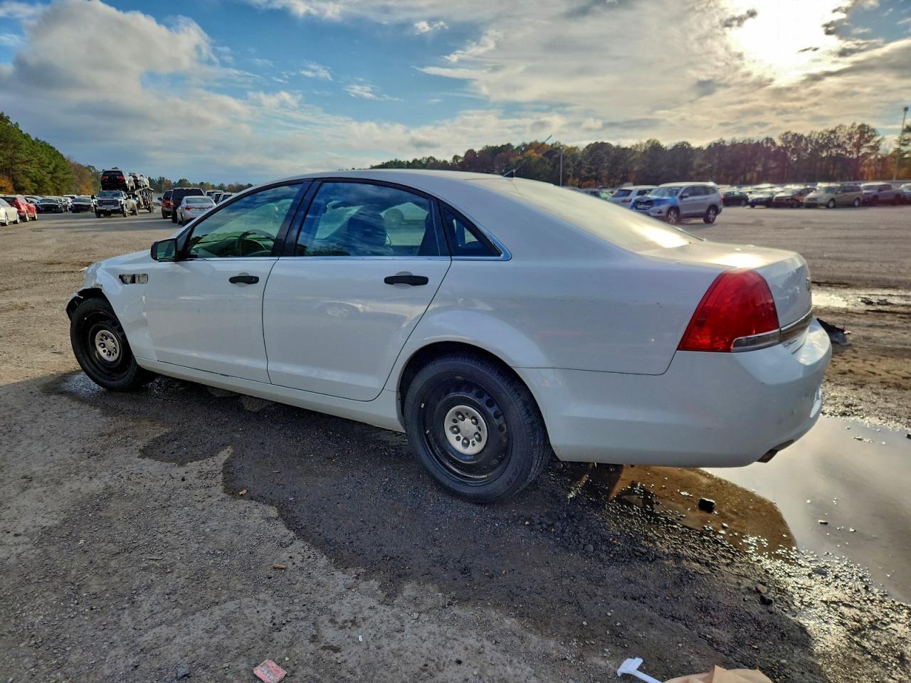 2012 Chevrolet Caprice Police White vin: 6G1MK5U38CL658564