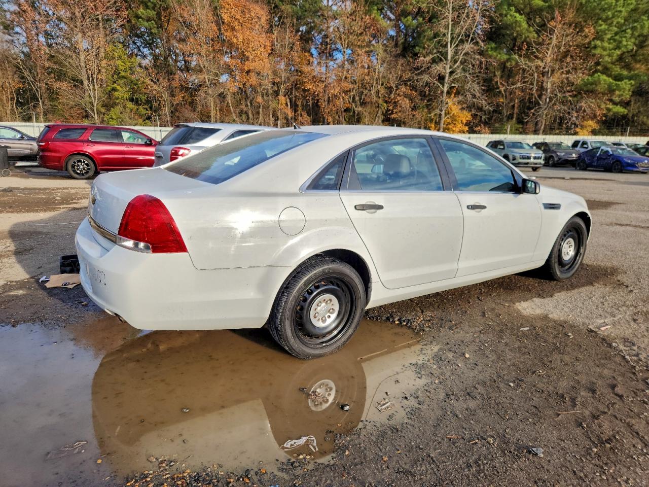 2012 Chevrolet Caprice Police White vin: 6G1MK5U38CL658564
