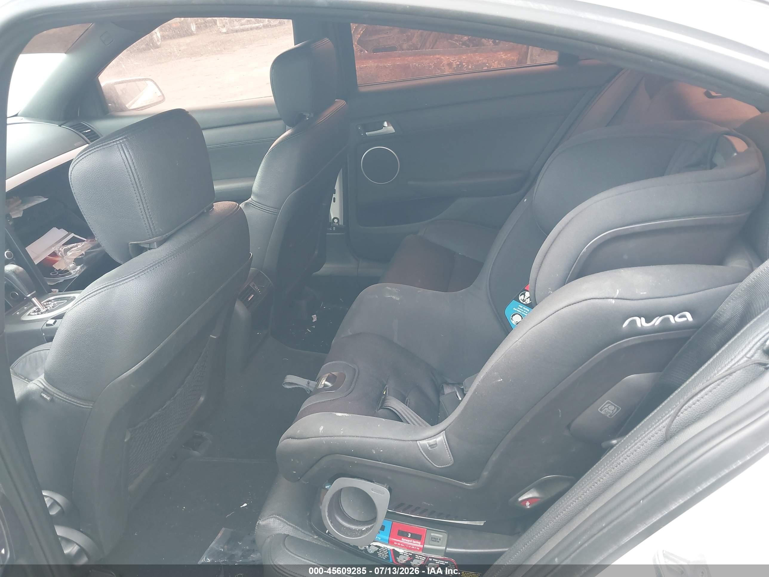2009 Pontiac G8 Gt Белый vin: 6G2EC57Y09L226354