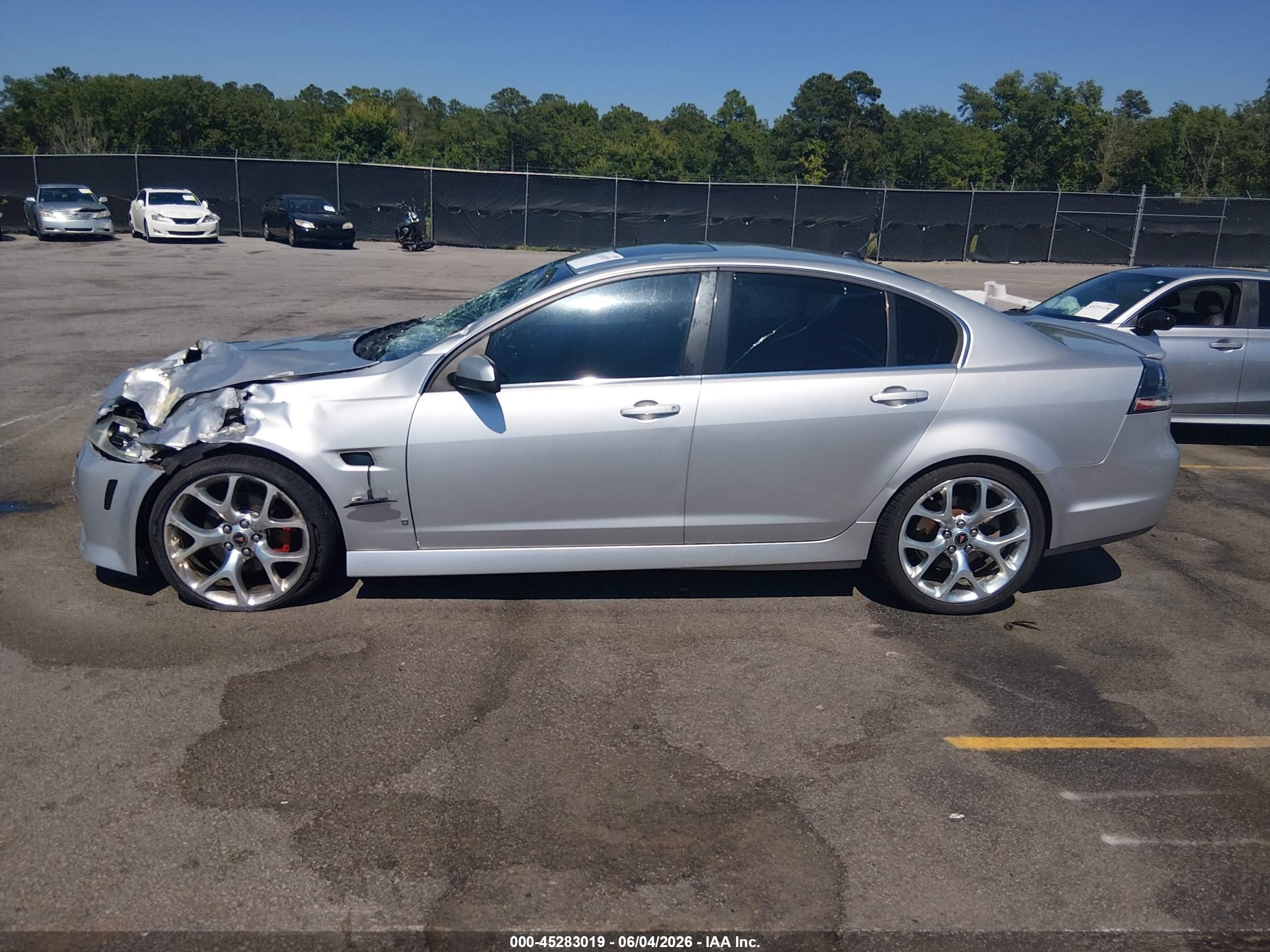 2009 Pontiac G8 Gt Silver vin: 6G2EC57Y49L230293