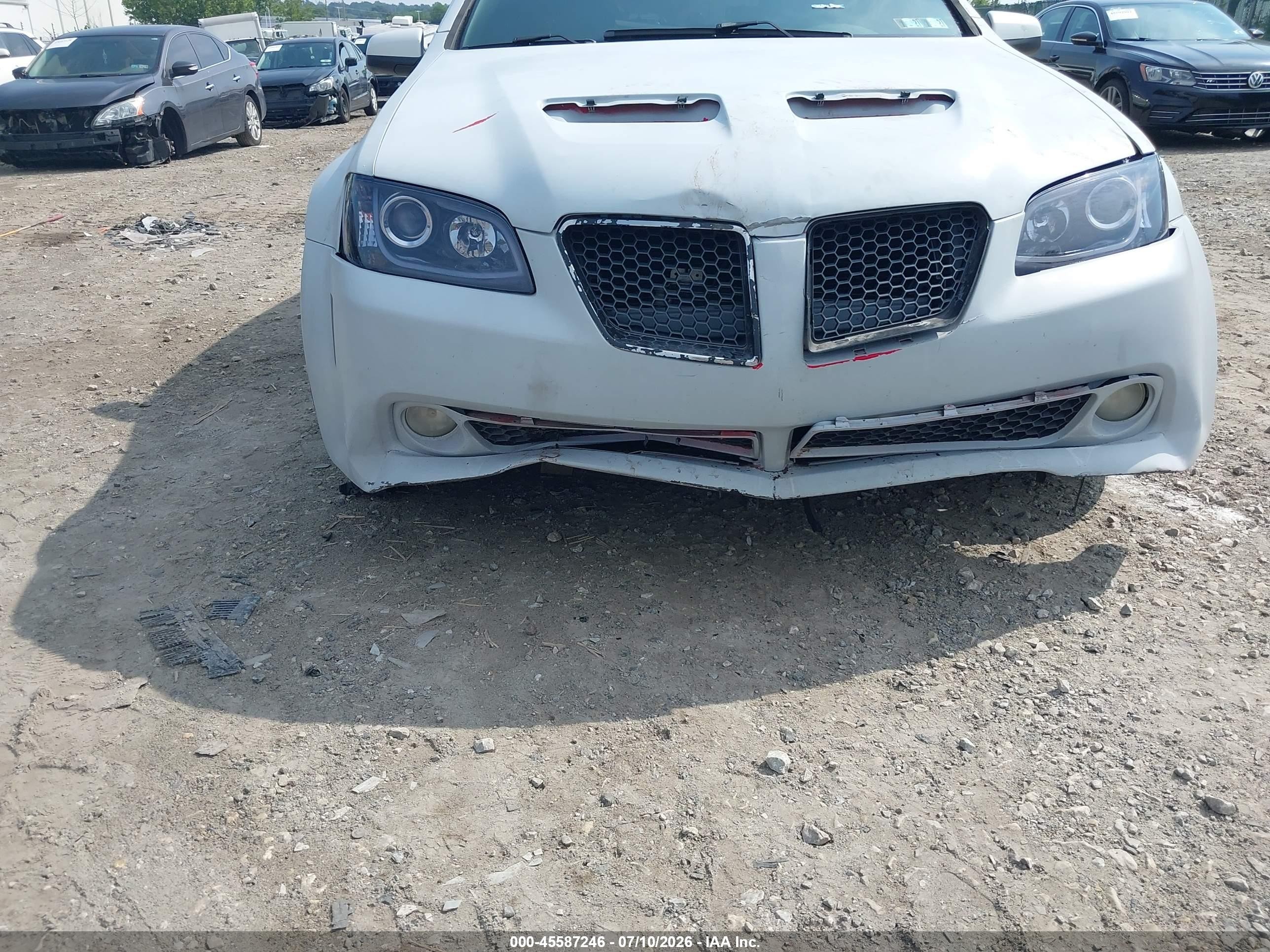 2008 Pontiac G8 Gt White vin: 6G2EC57Y68L140481