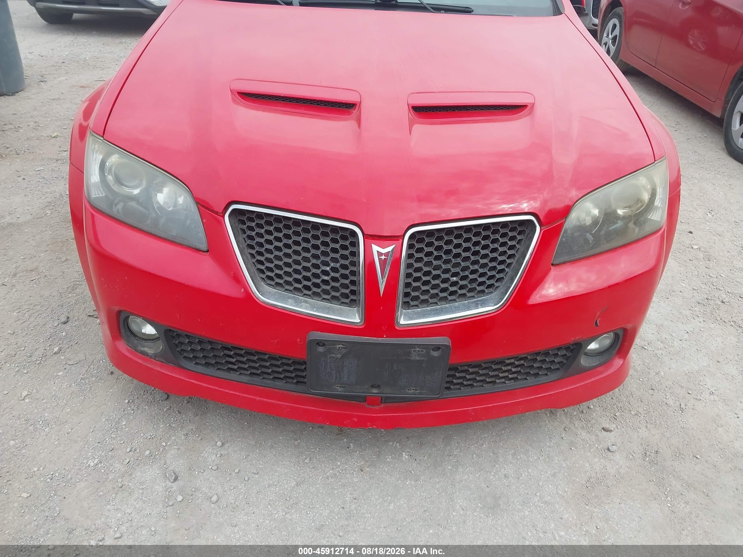 2008 Pontiac G8   Красный vin: 6G2ER57708L127540