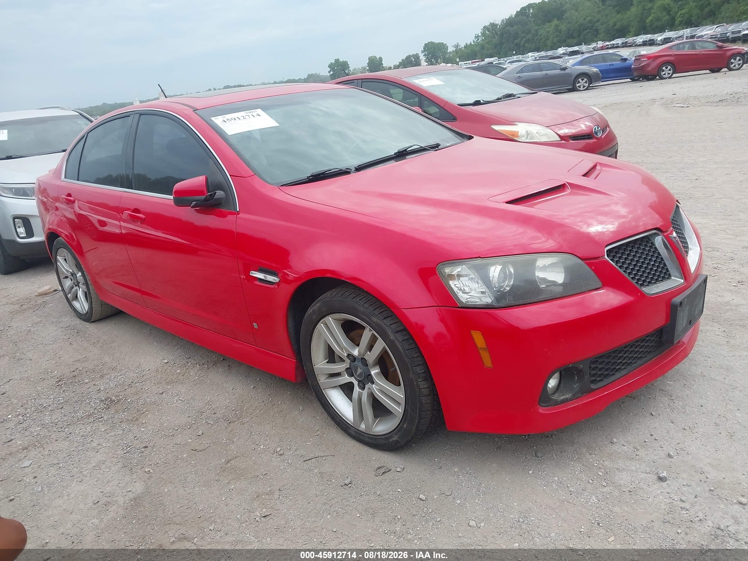 2008 Pontiac G8   Красный vin: 6G2ER57708L127540