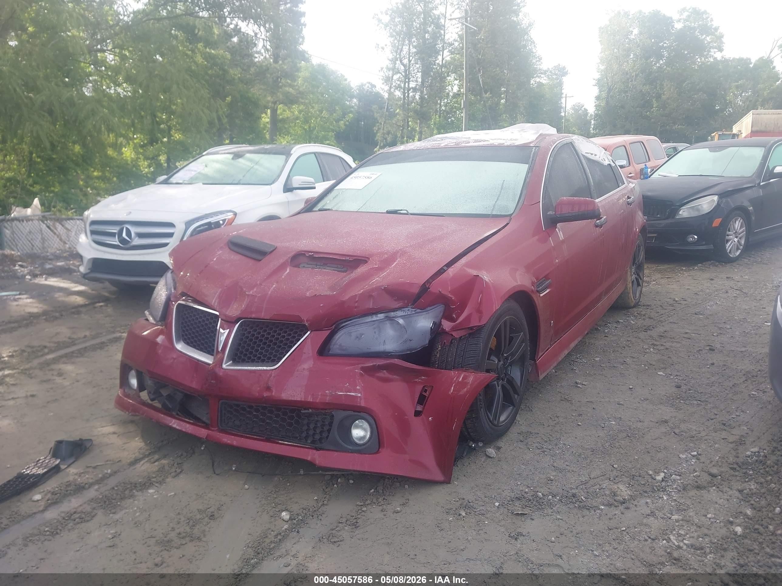 2009 Pontiac G8   Red vin: 6G2ER57709L220740