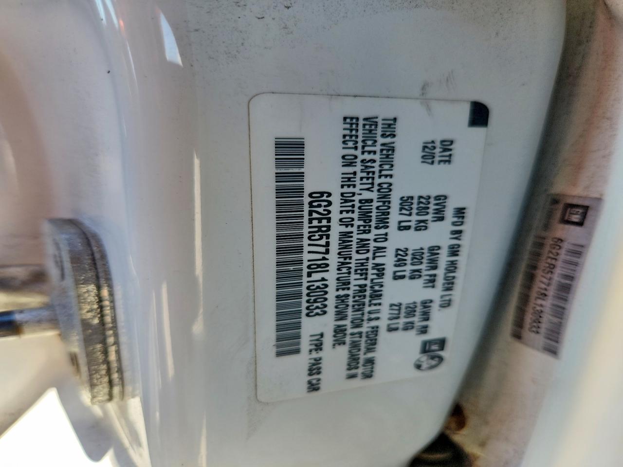 2008 Pontiac G8 White vin: 6G2ER57718L130933