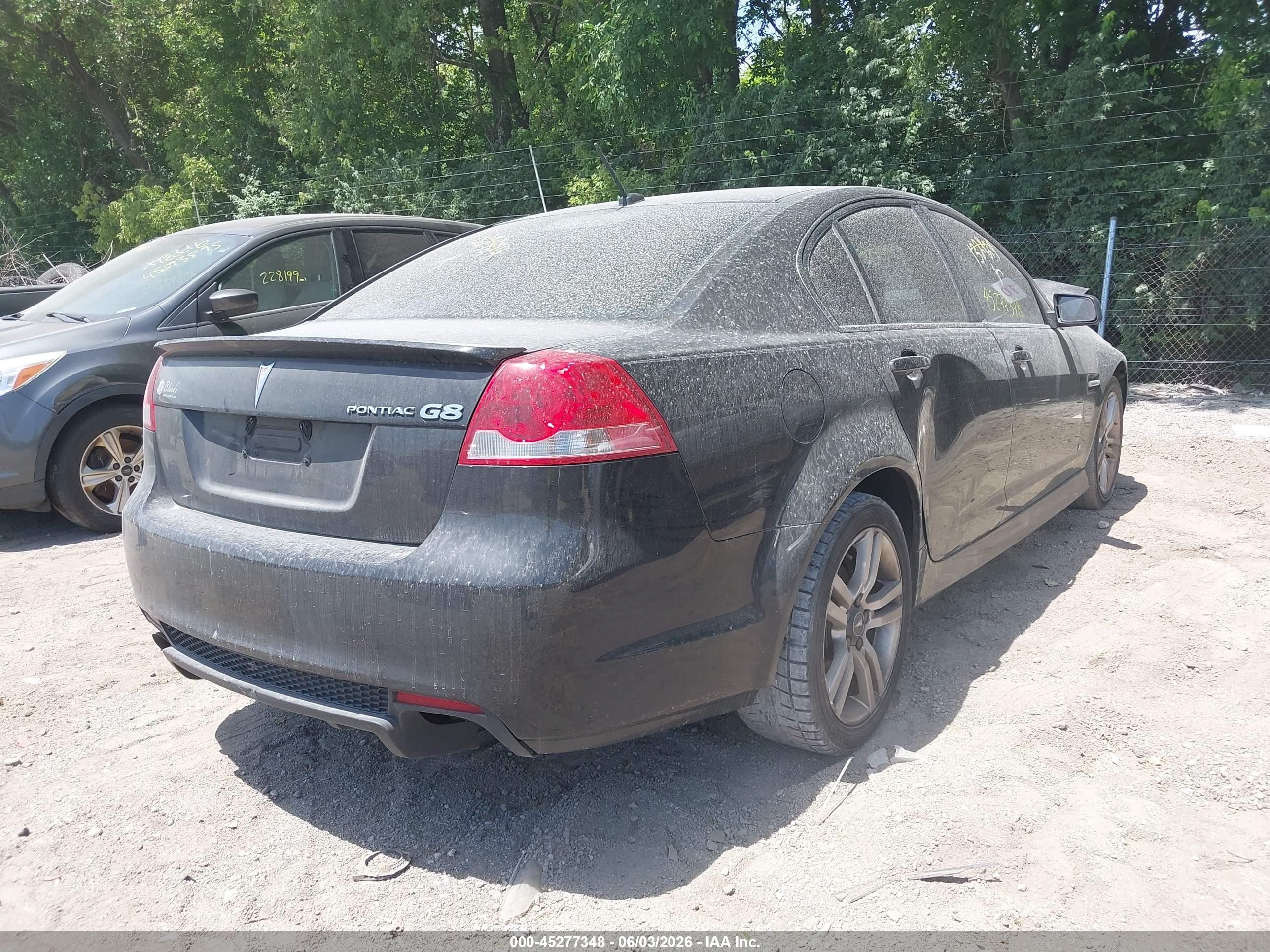 2008 Pontiac G8   Black vin: 6G2ER57718L132424