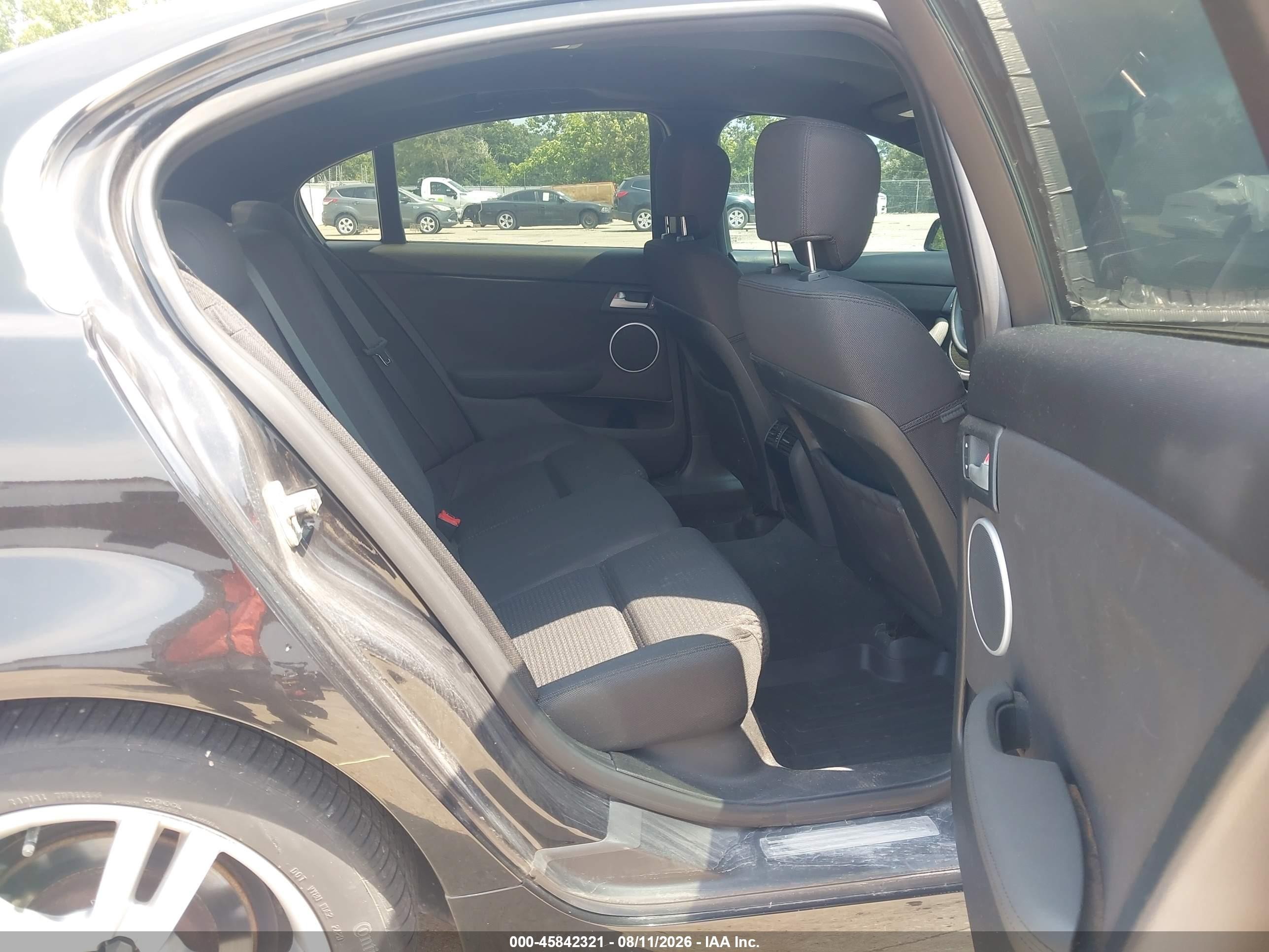 2008 Pontiac G8   Черный vin: 6G2ER57718L135159