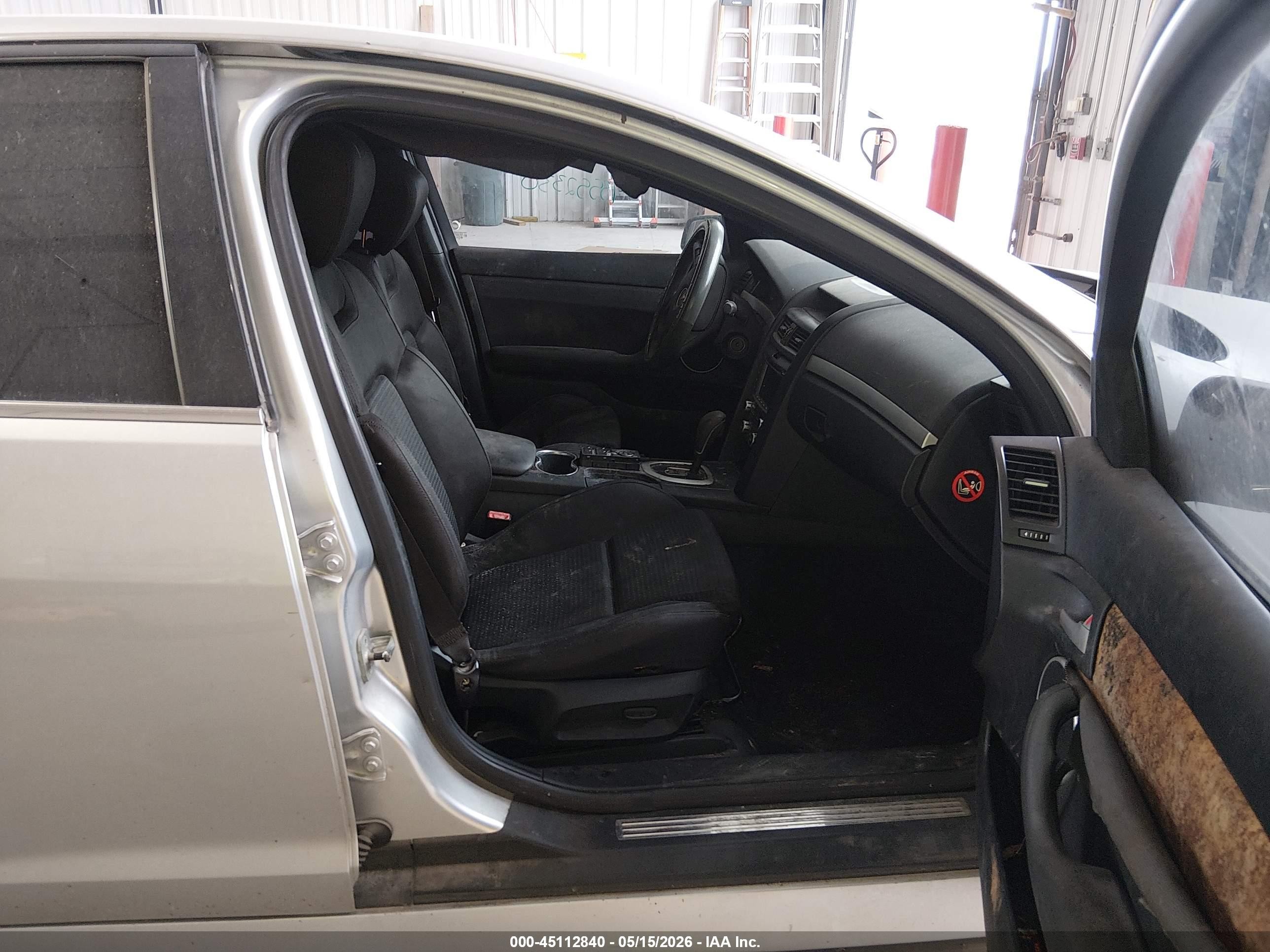 2009 Pontiac G8   Silver vin: 6G2ER57719L187702