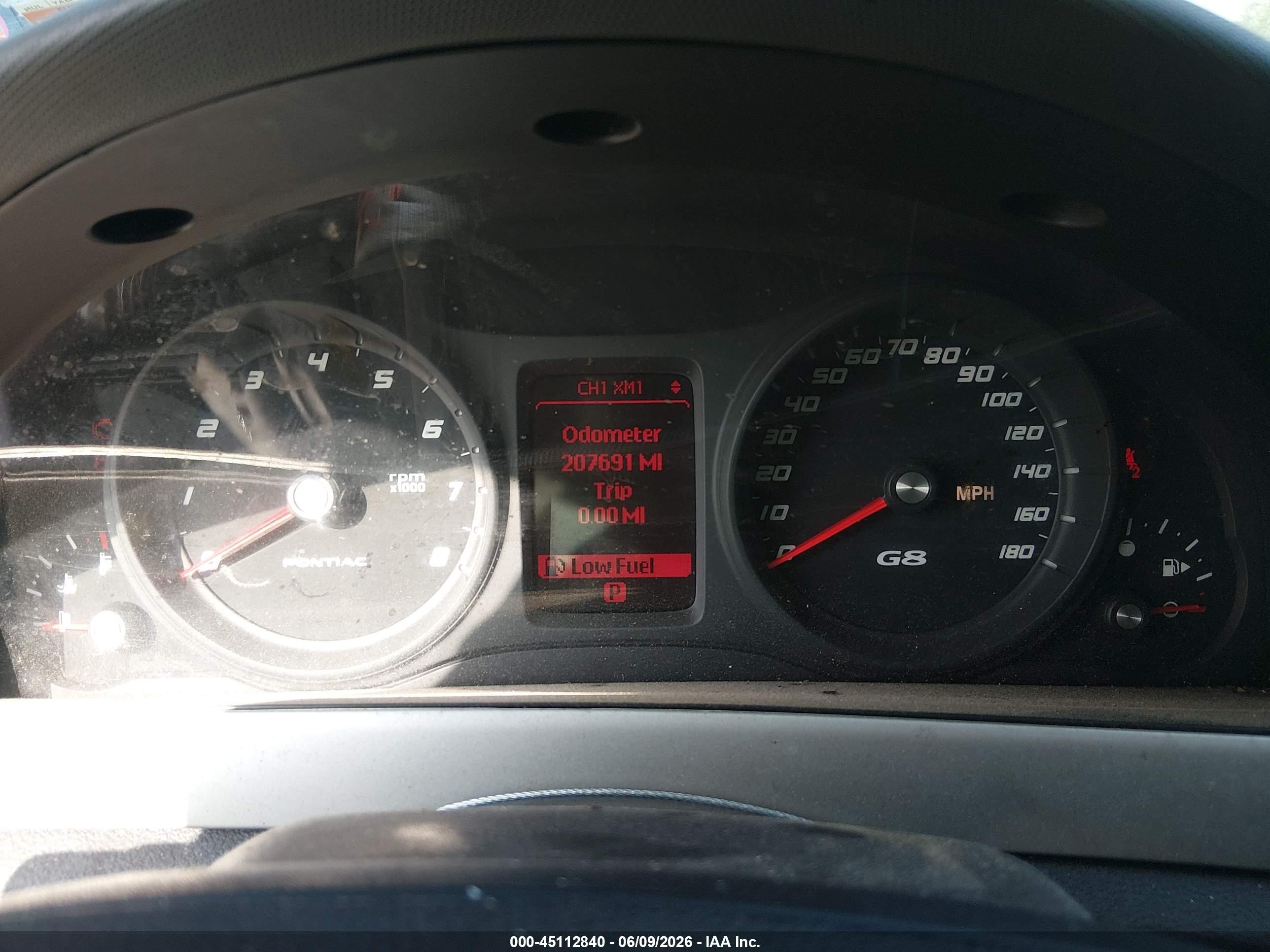 2009 Pontiac G8   Silver vin: 6G2ER57719L187702