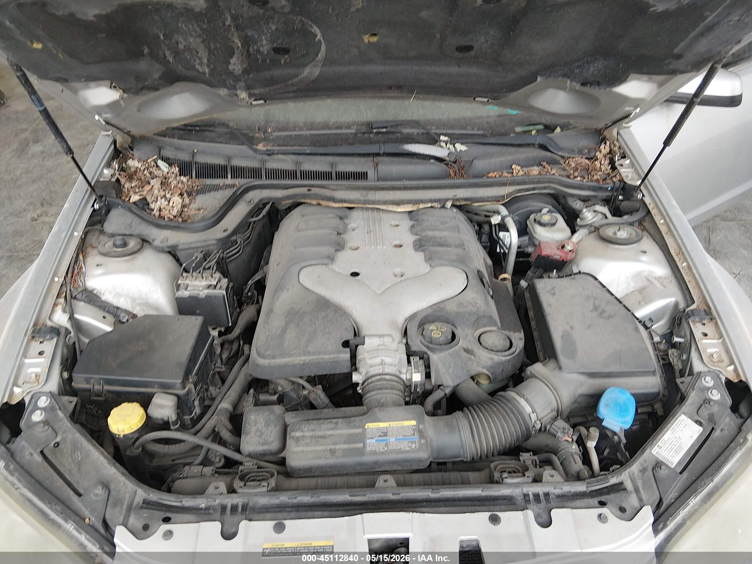 2009 Pontiac G8   Silver vin: 6G2ER57719L187702