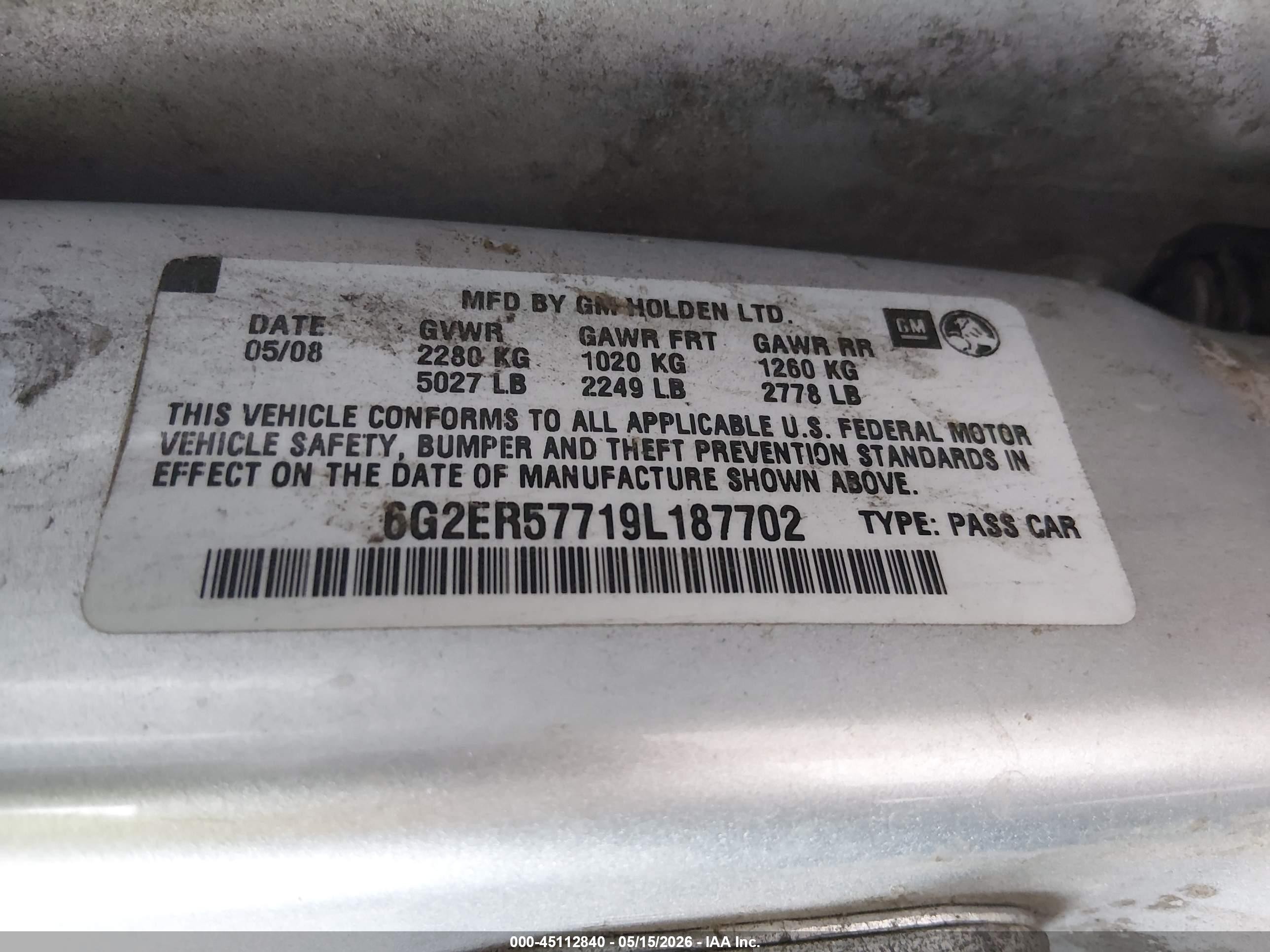 2009 Pontiac G8   Silver vin: 6G2ER57719L187702
