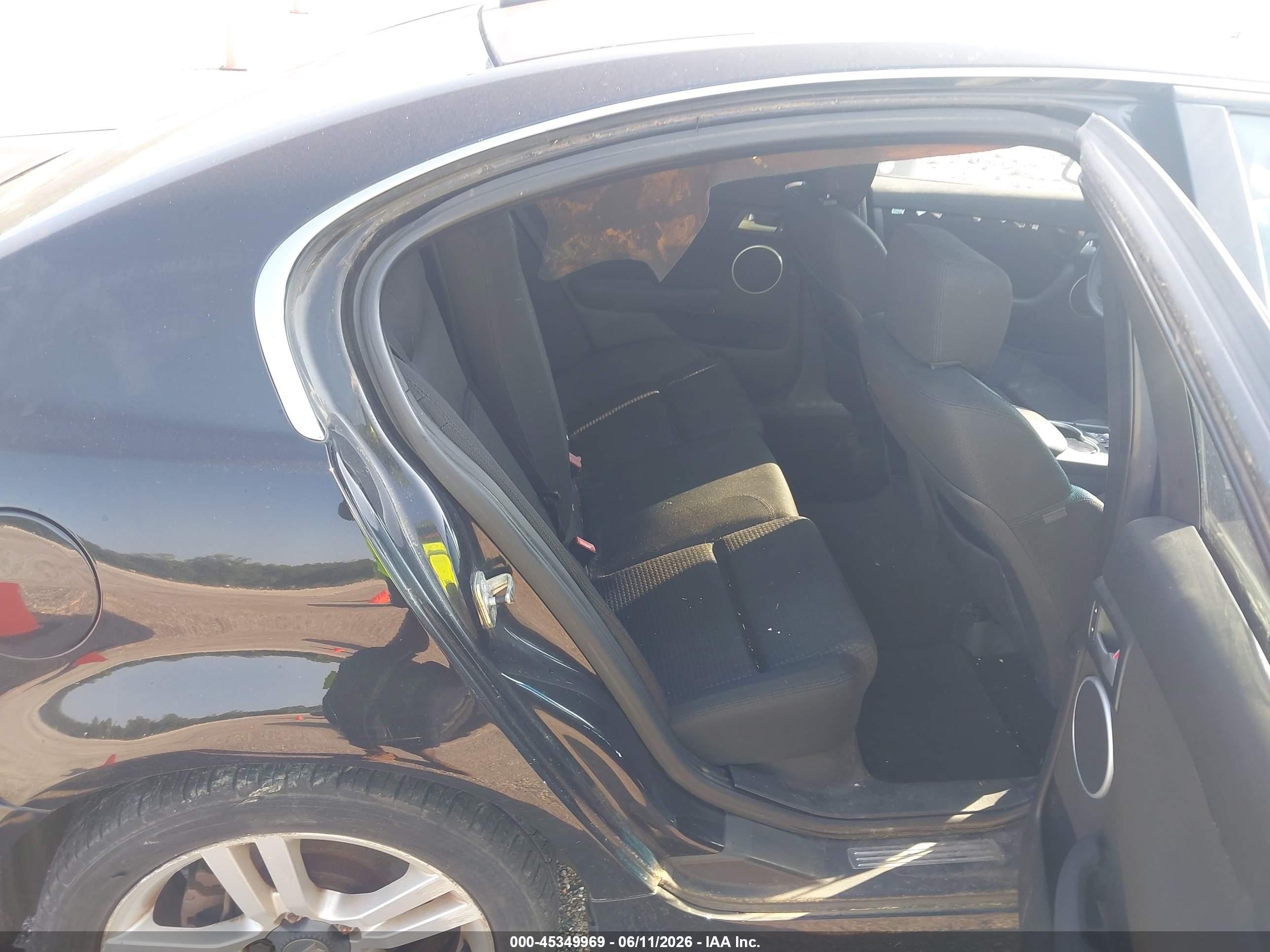 2009 Pontiac G8   Black vin: 6G2ER57729L196926
