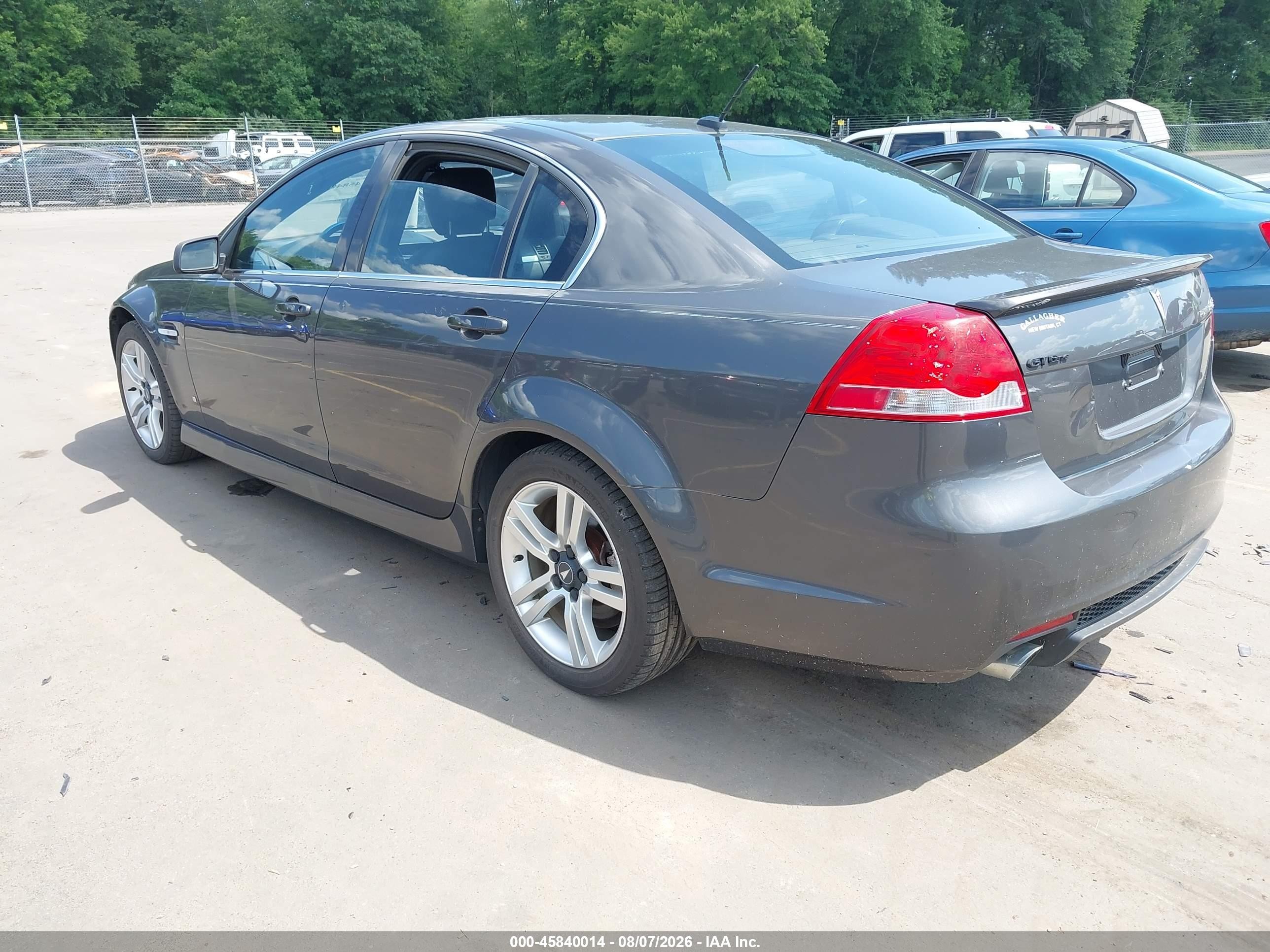 2009 Pontiac G8   Gray vin: 6G2ER57739L156077