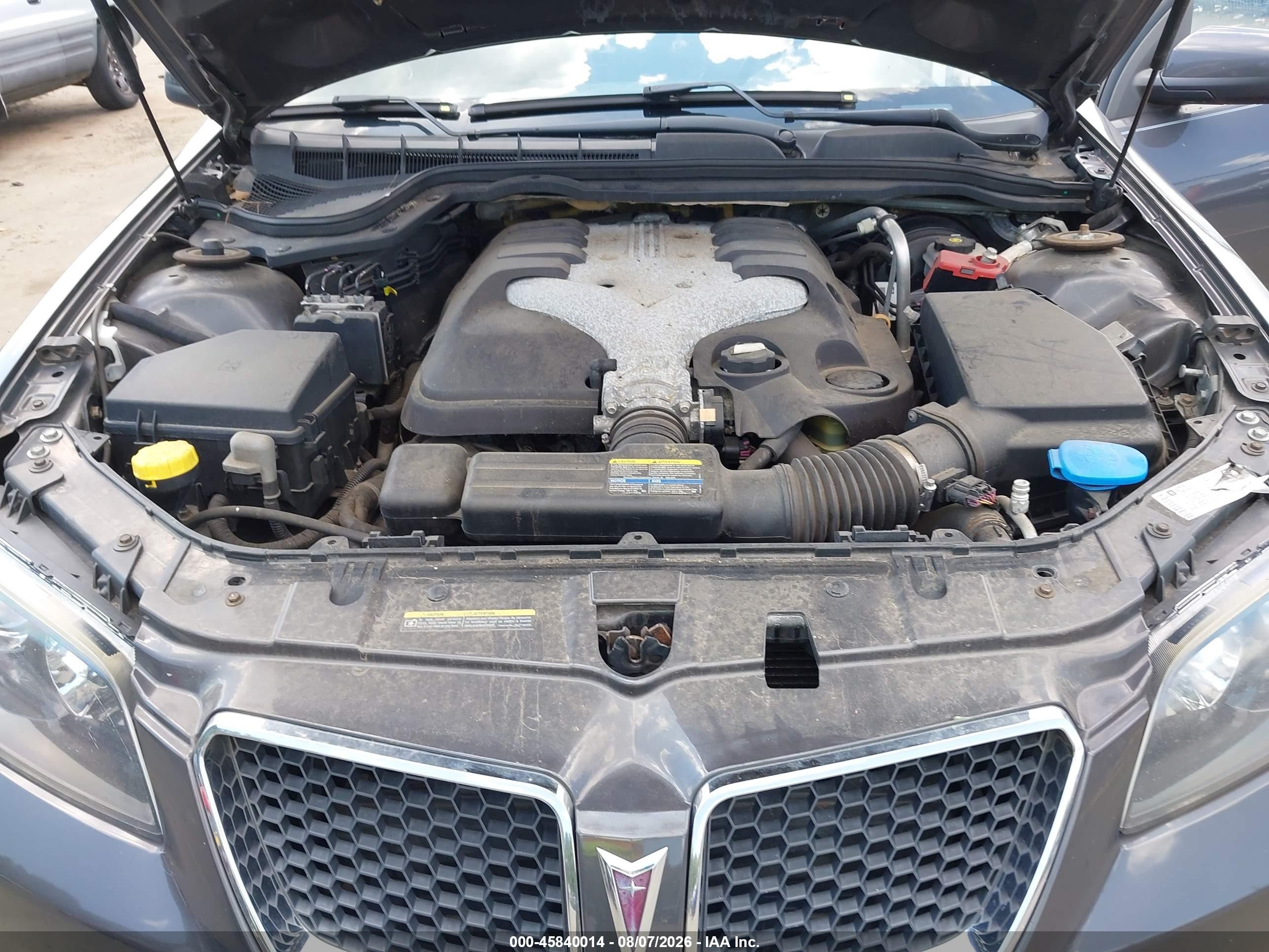 2009 Pontiac G8   Gray vin: 6G2ER57739L156077