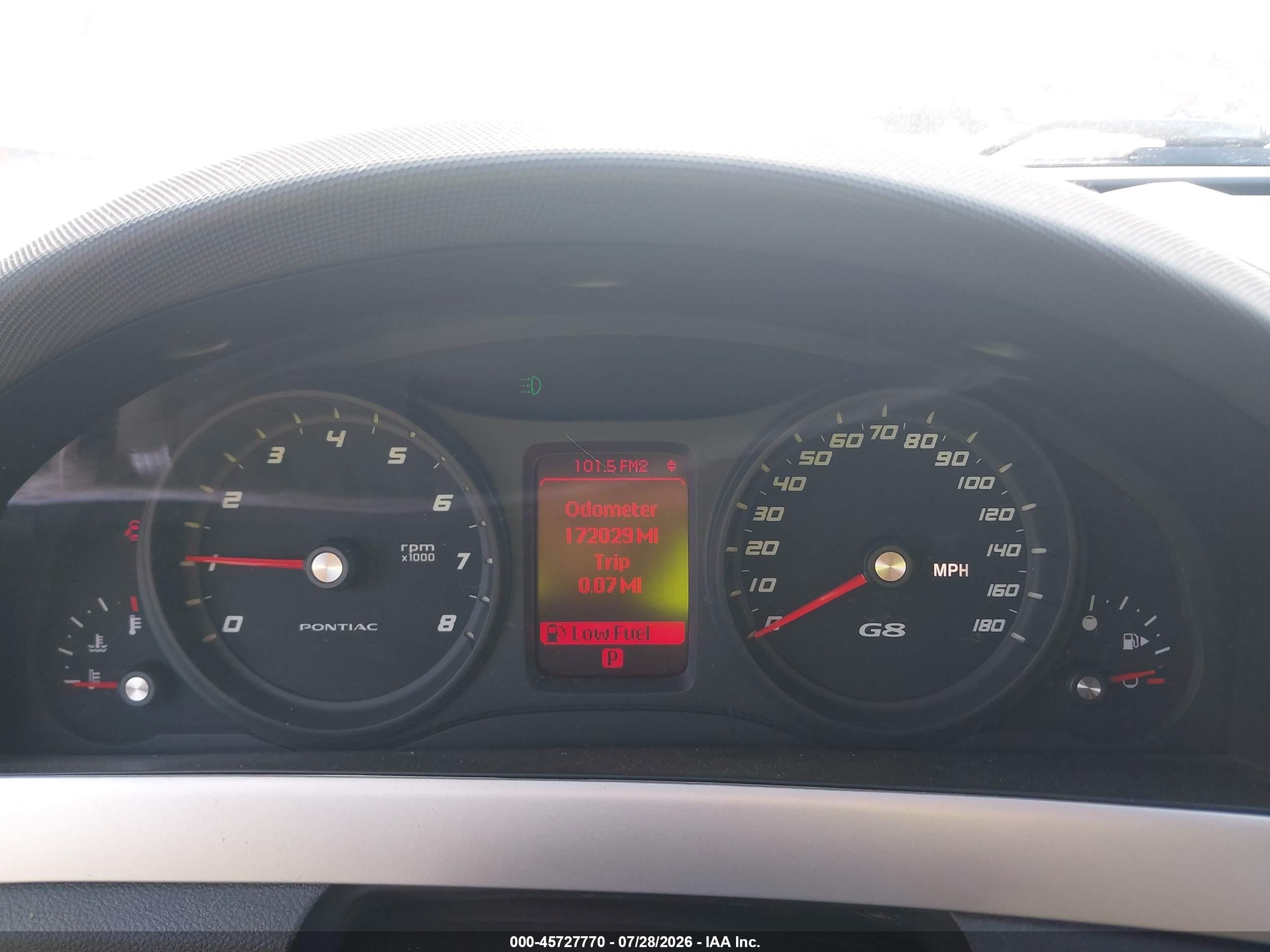 2009 Pontiac G8   Red vin: 6G2ER57739L186244