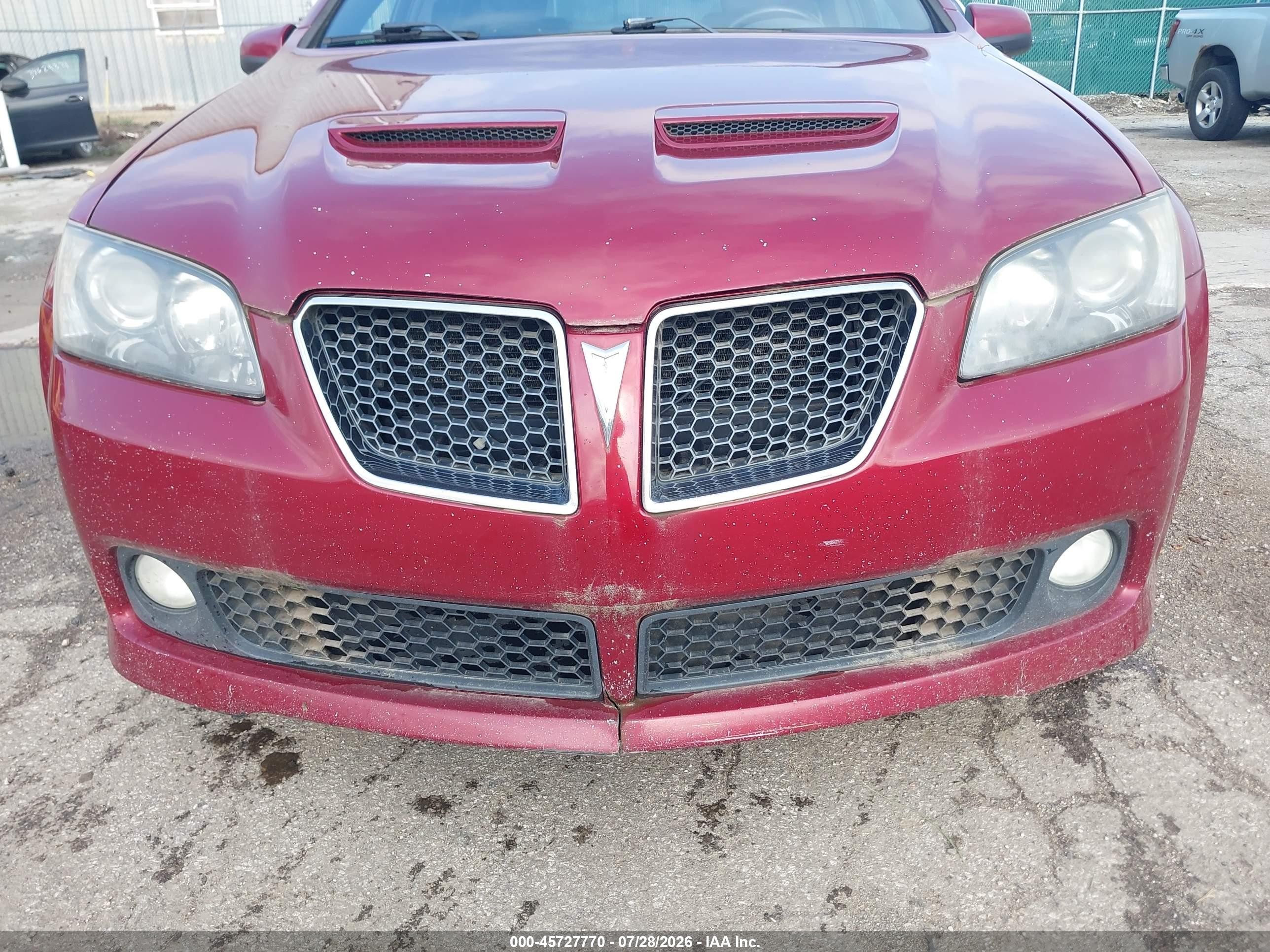 2009 Pontiac G8   Red vin: 6G2ER57739L186244