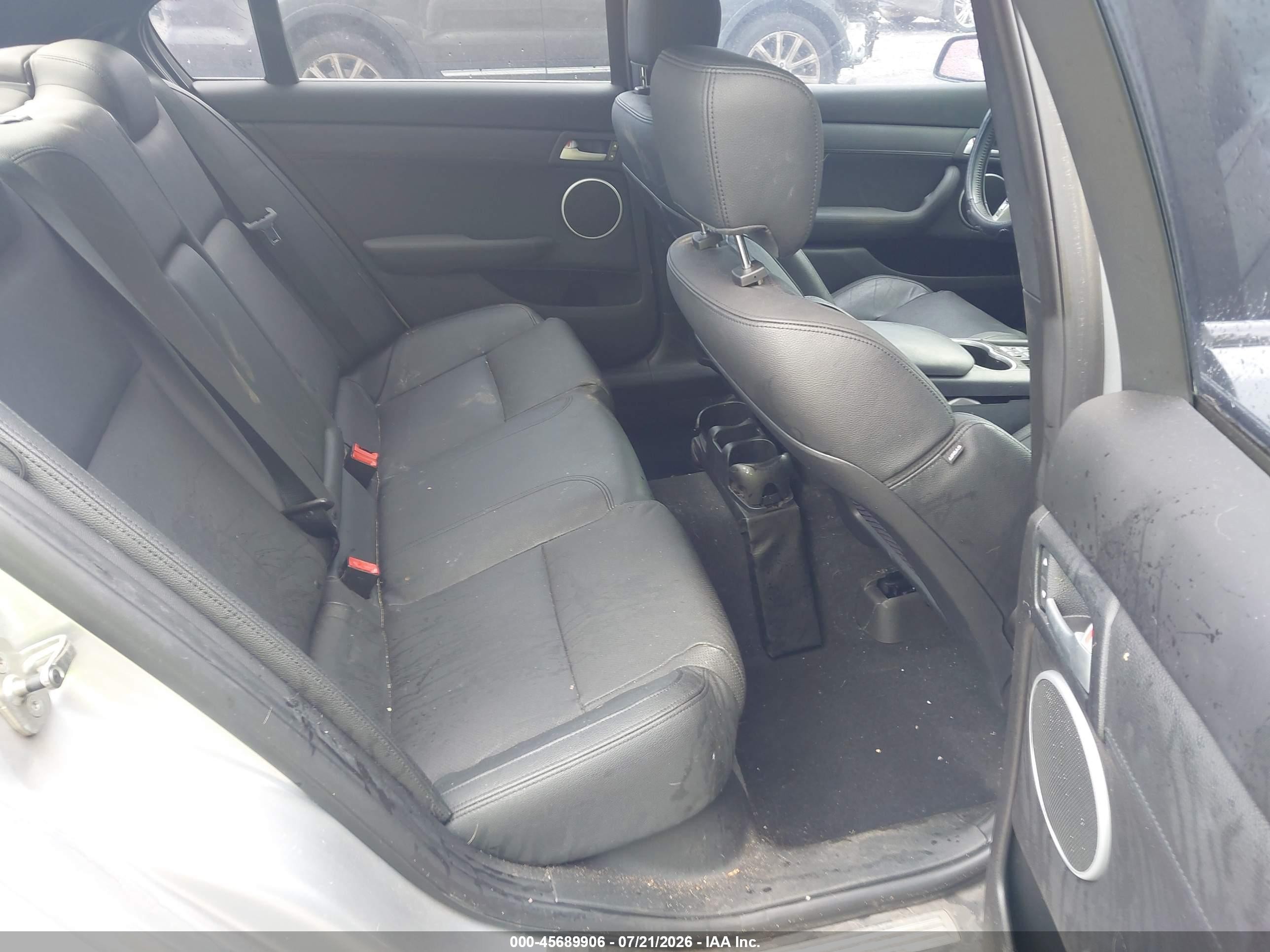 2009 Pontiac G8   Серебряный vin: 6G2ER57739L239363