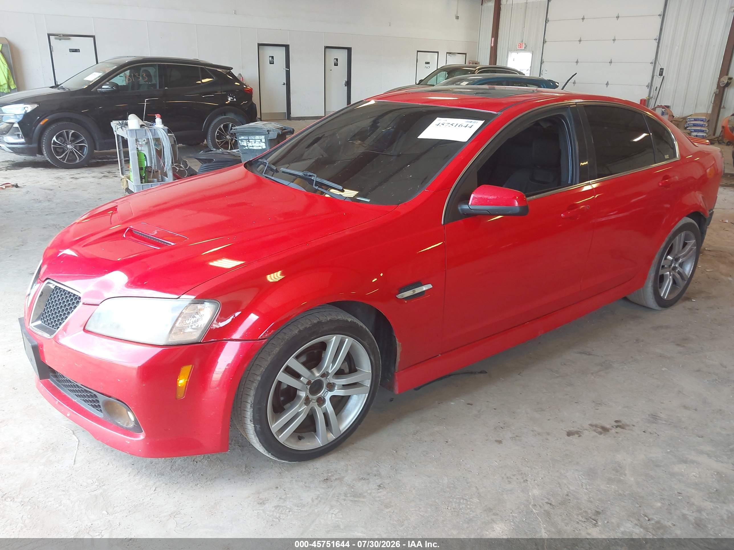 2009 Pontiac G8 Red vin: 6G2ER57749L177973