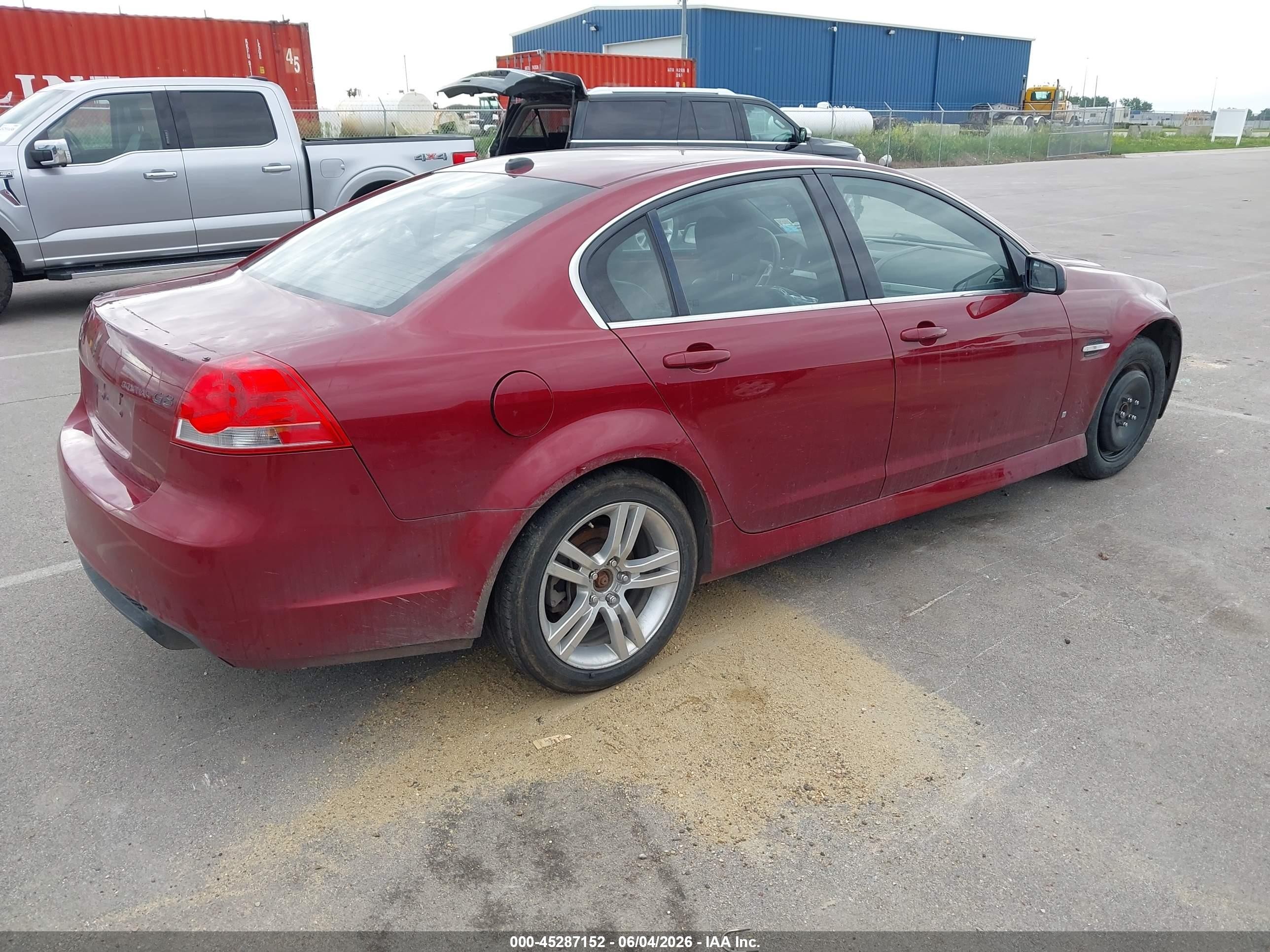 2009 Pontiac G8   Red vin: 6G2ER57749L233152