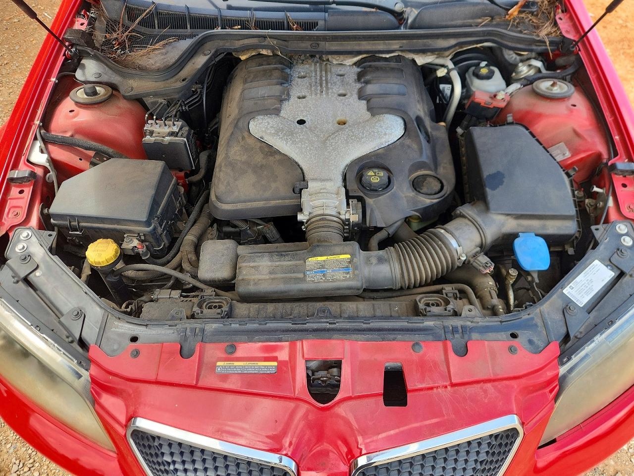 2009 Pontiac G8 Red vin: 6G2ER57759L185788