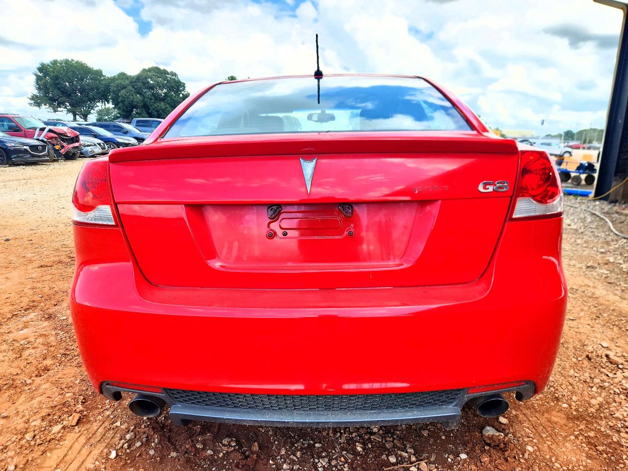 2009 Pontiac G8 Red vin: 6G2ER57759L185788