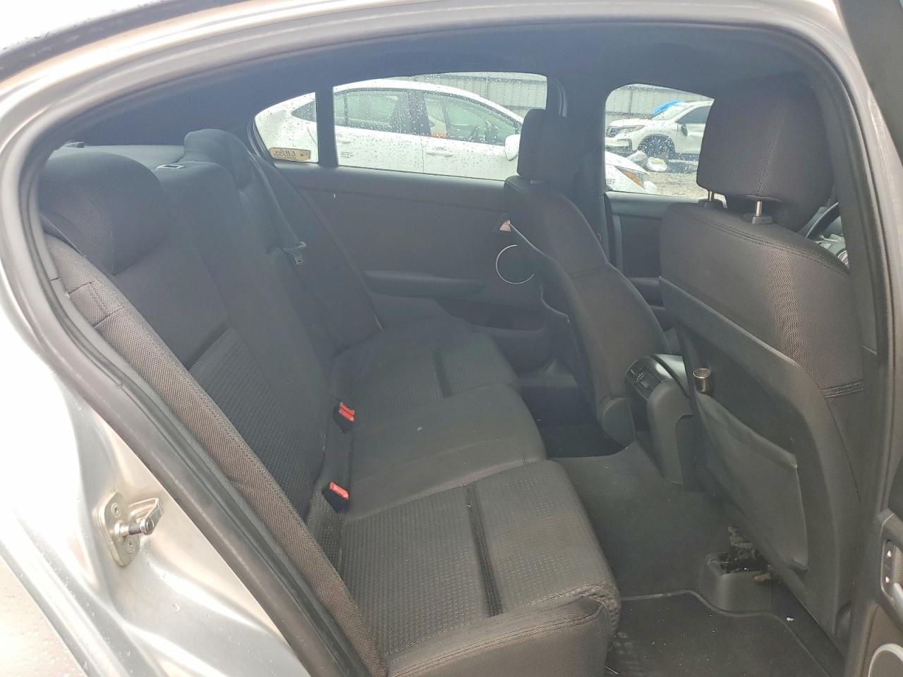 2009 Pontiac G8 Silver vin: 6G2ER57759L189534