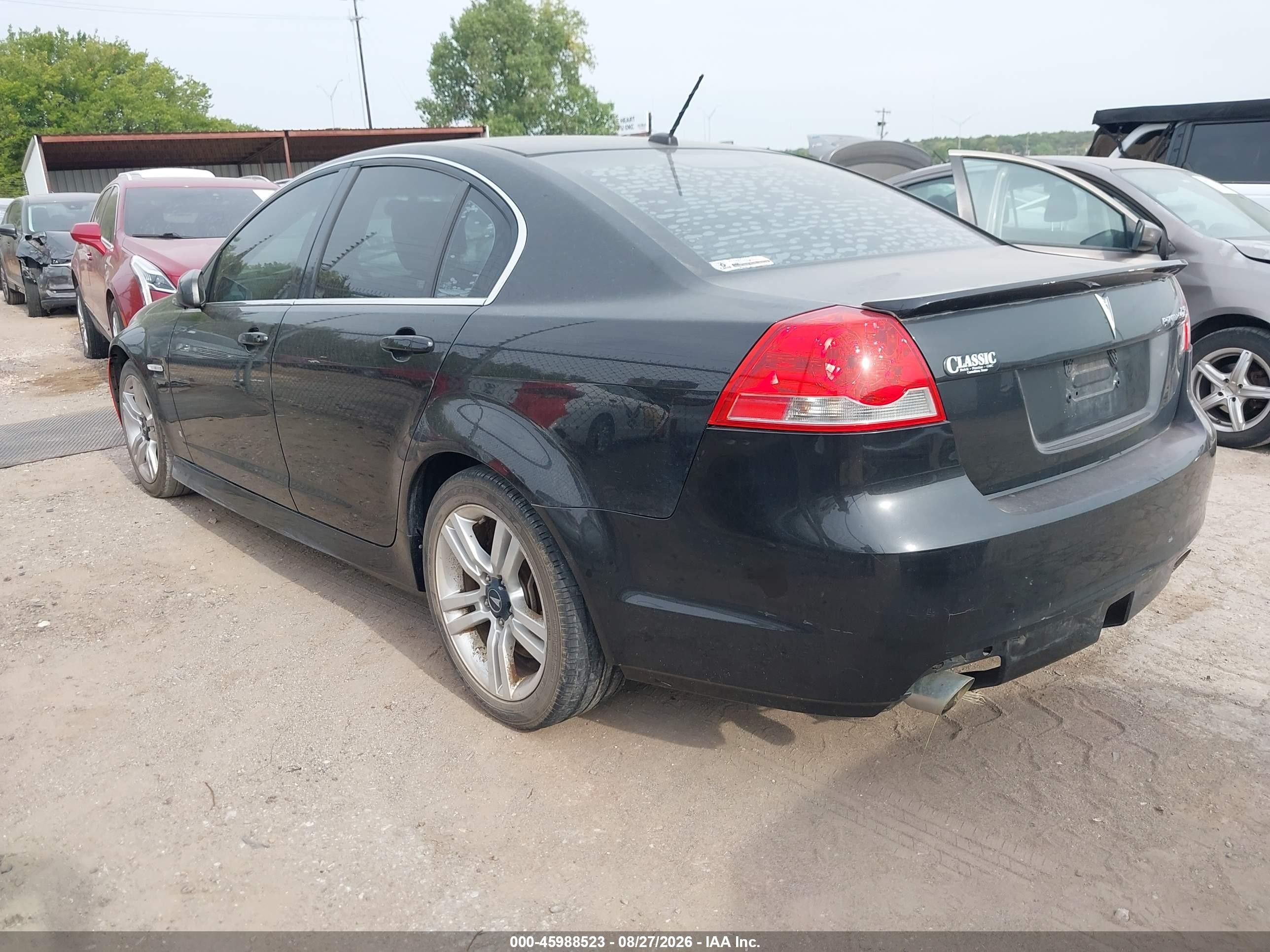 2009 Pontiac G8   Black vin: 6G2ER57759L215131