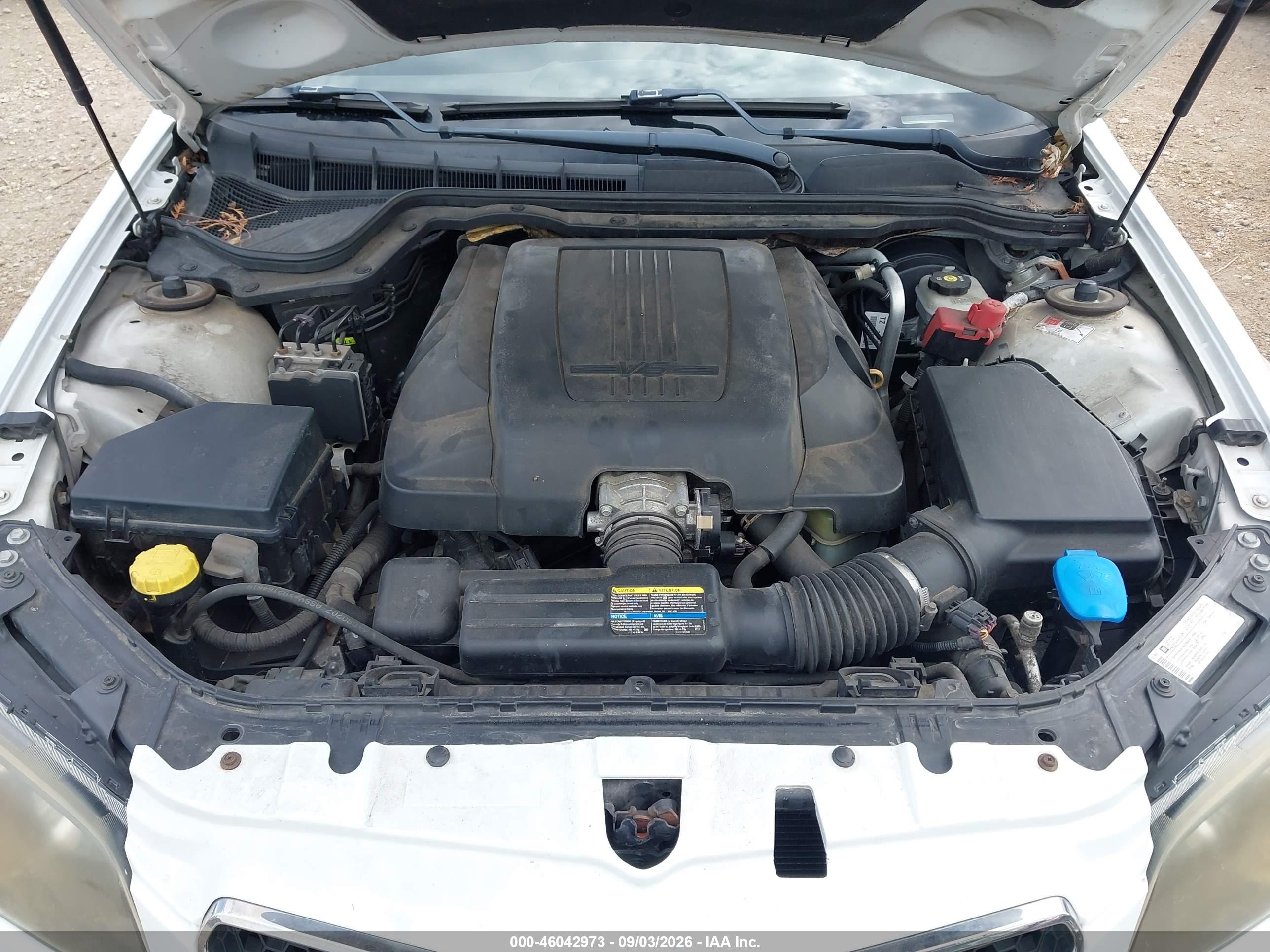 2009 Pontiac G8 White vin: 6G2ER57759L224427