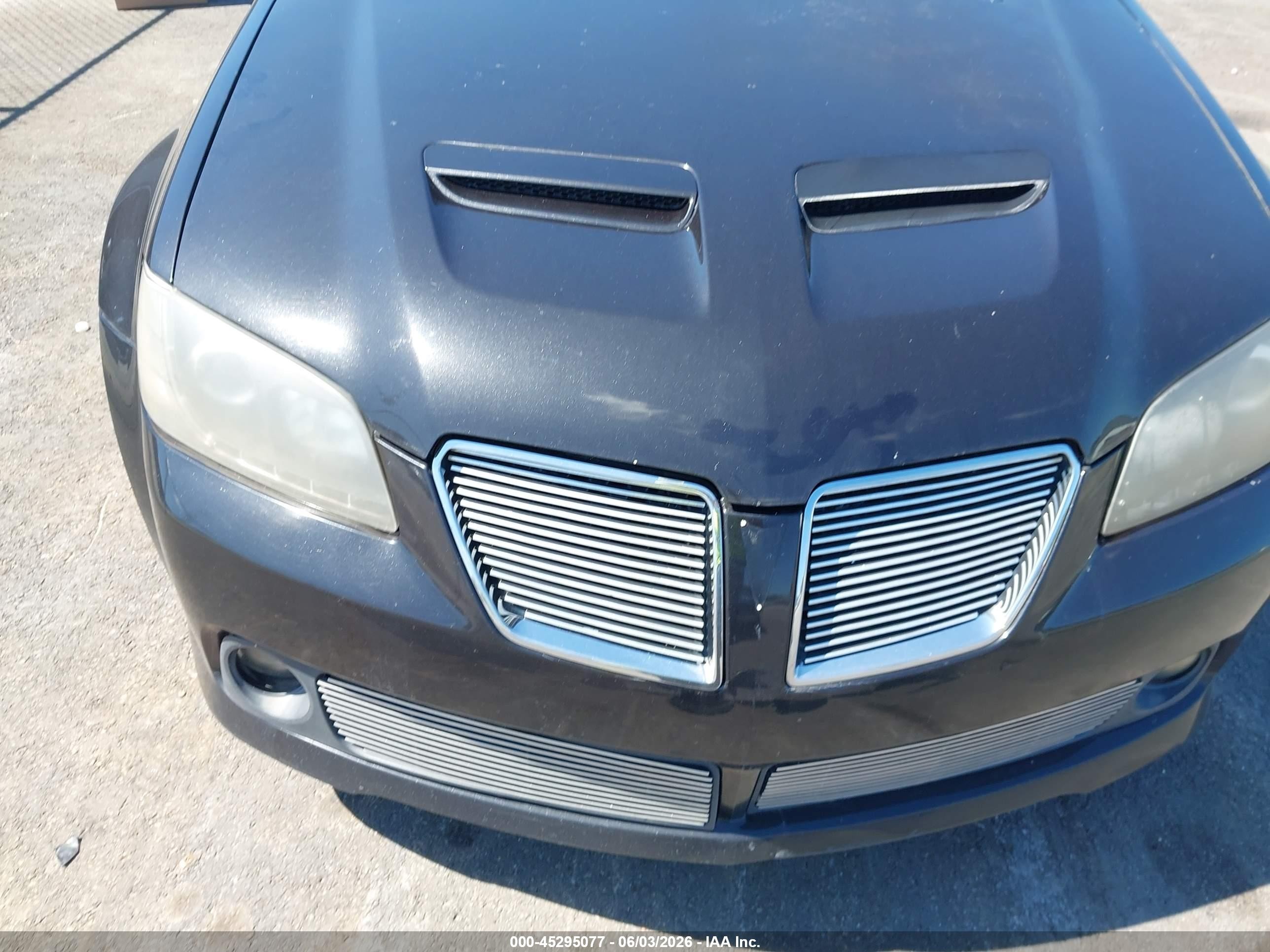 2009 Pontiac G8   Black vin: 6G2ER57779L171391