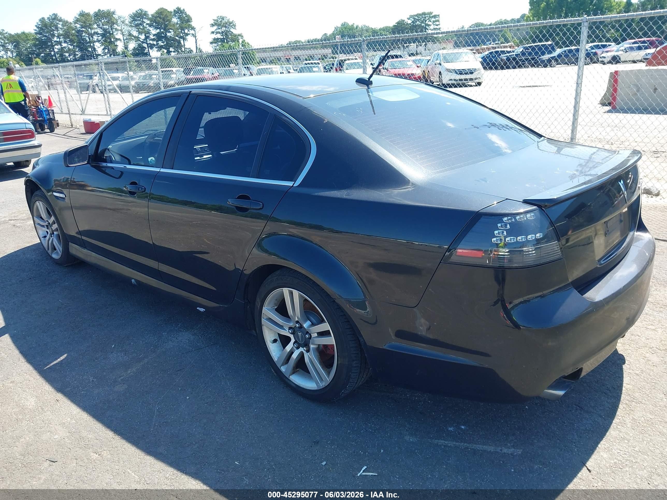 2009 Pontiac G8   Black vin: 6G2ER57779L171391