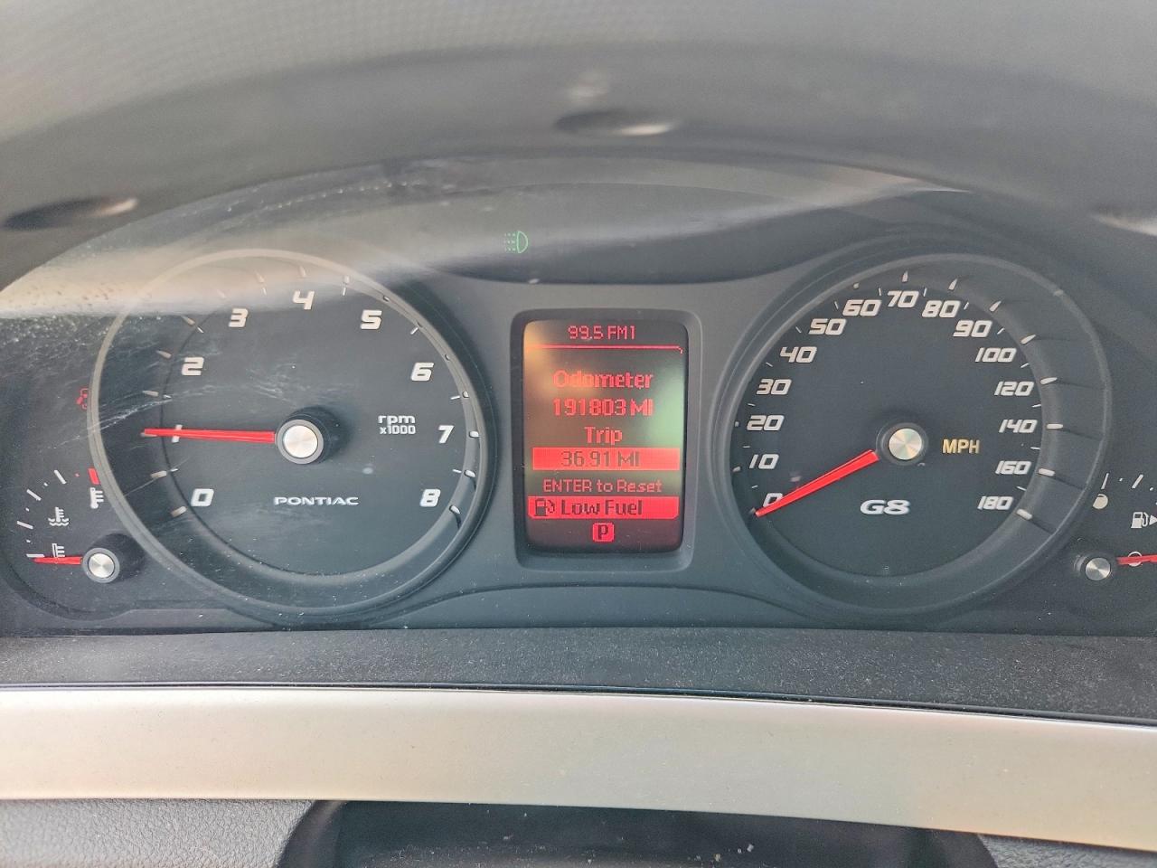 2008 Pontiac G8 Orange vin: 6G2ER57788L146885
